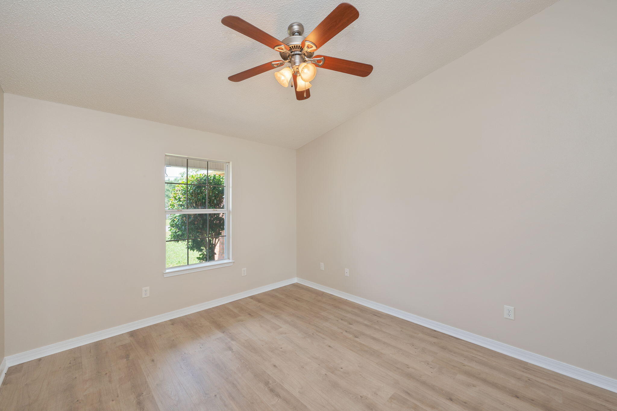 NORTHVIEW ESTATES 7TH ADDN - Residential