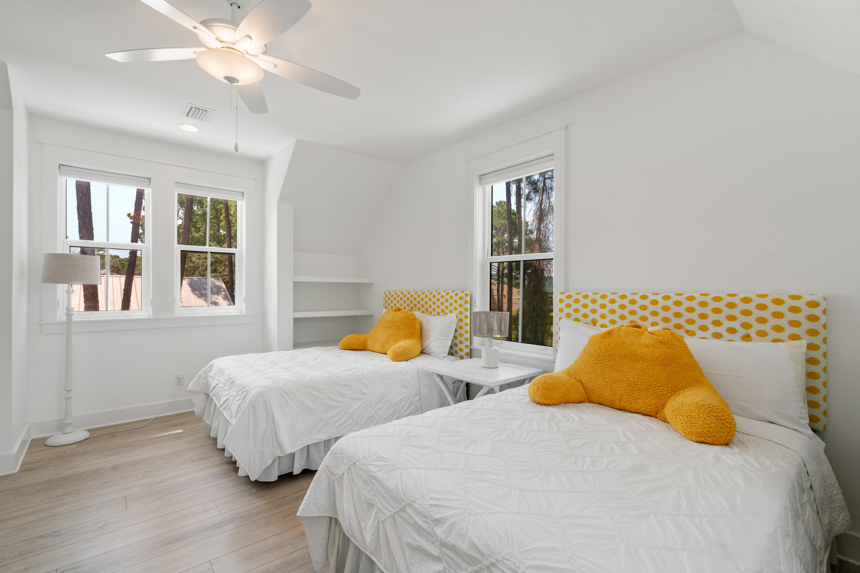 BEACH HIGHLANDS - Residential