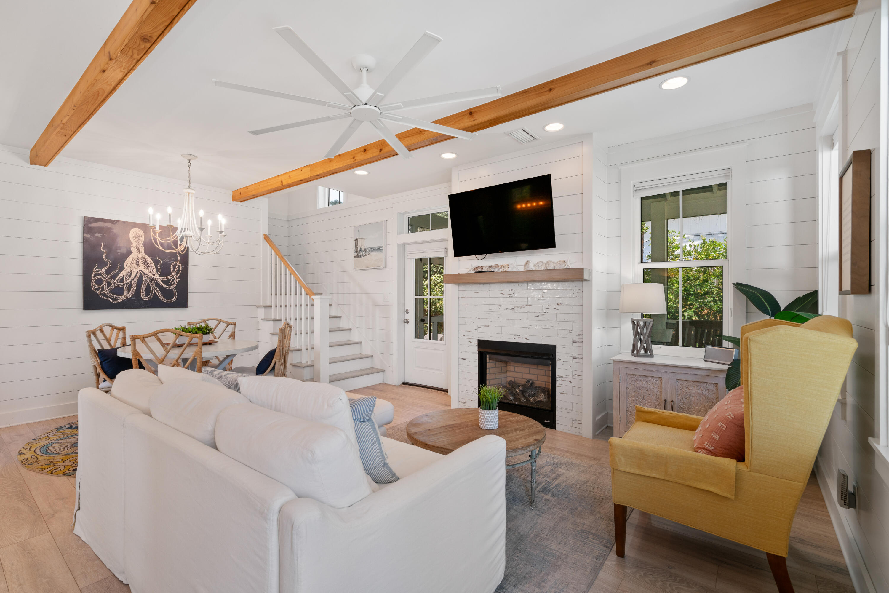 BEACH HIGHLANDS - Residential