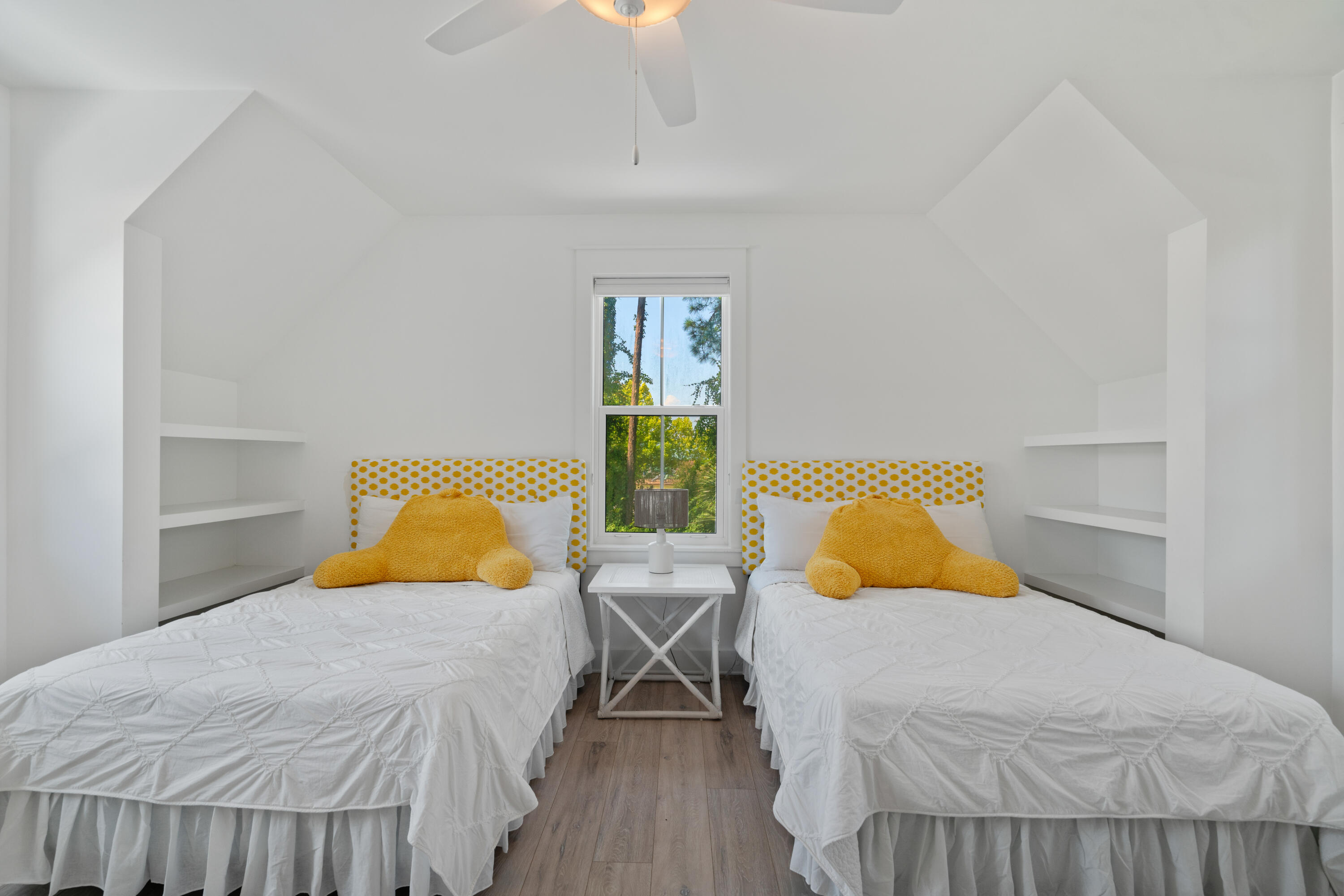 BEACH HIGHLANDS - Residential