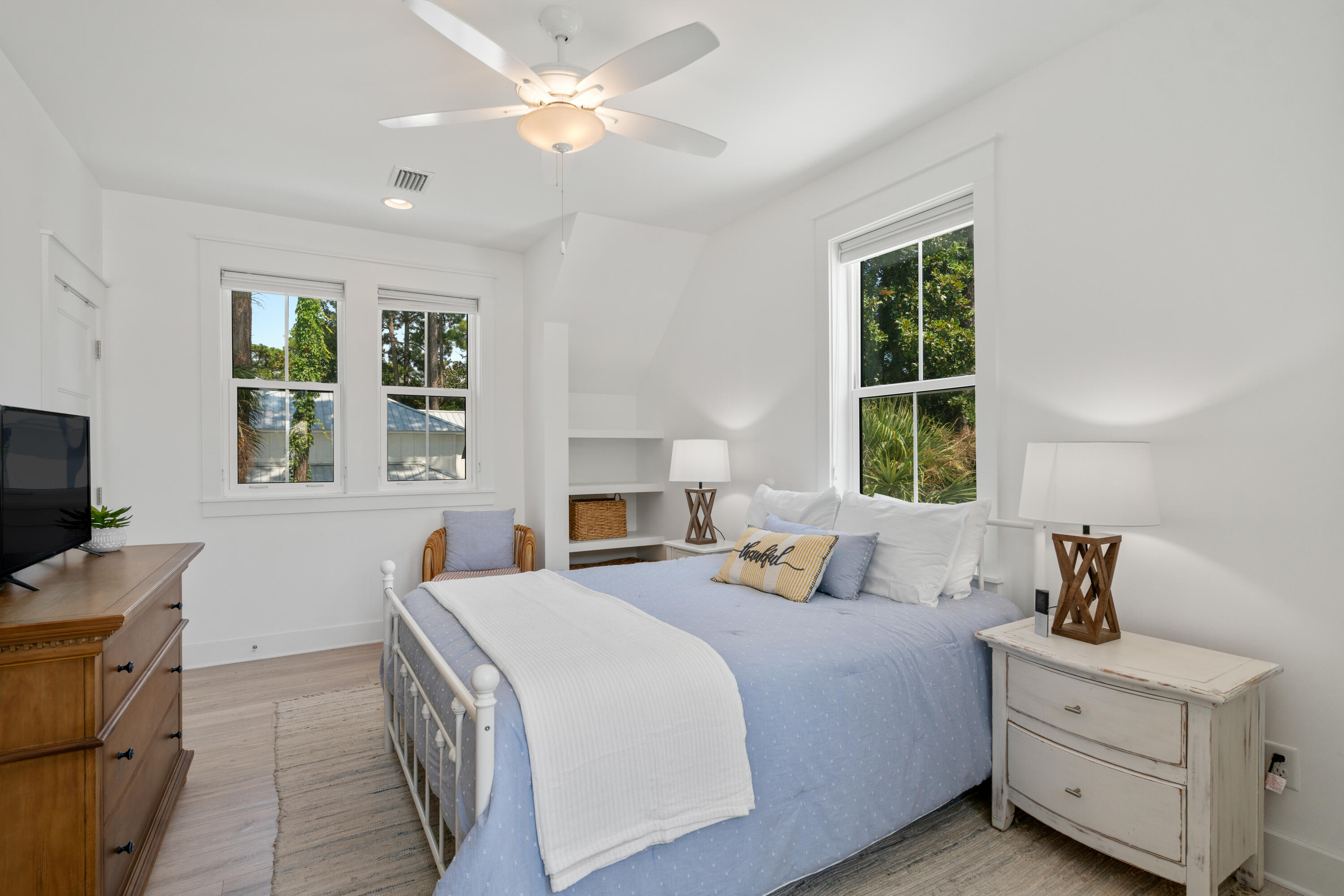 BEACH HIGHLANDS - Residential