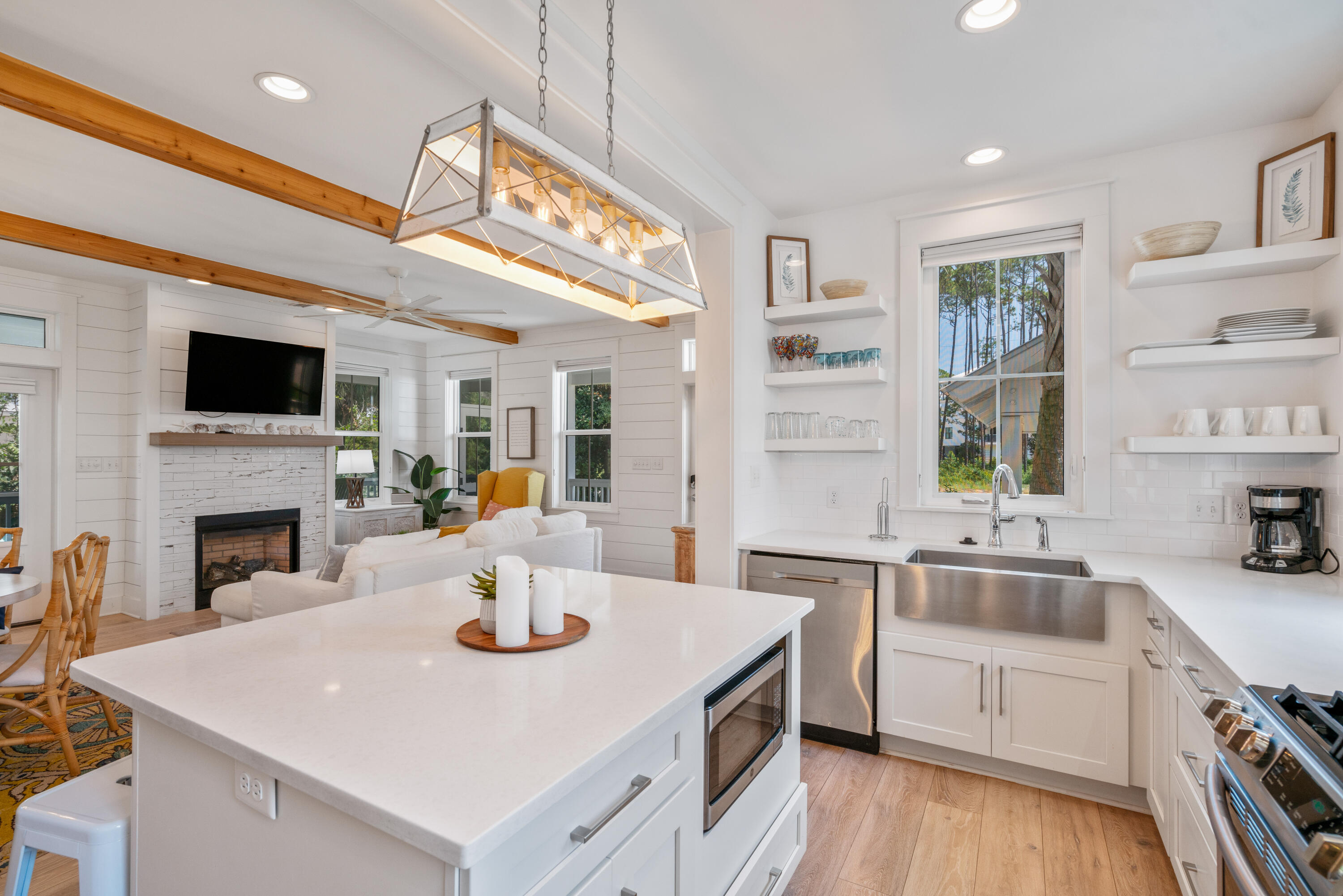 BEACH HIGHLANDS - Residential