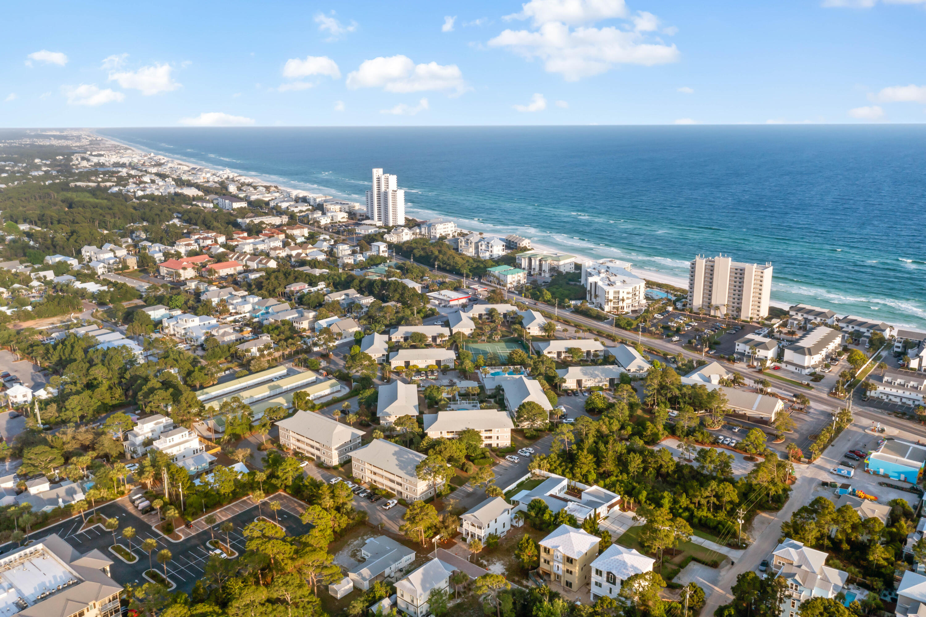 BEACHWOOD VILLAS CONDO - Residential