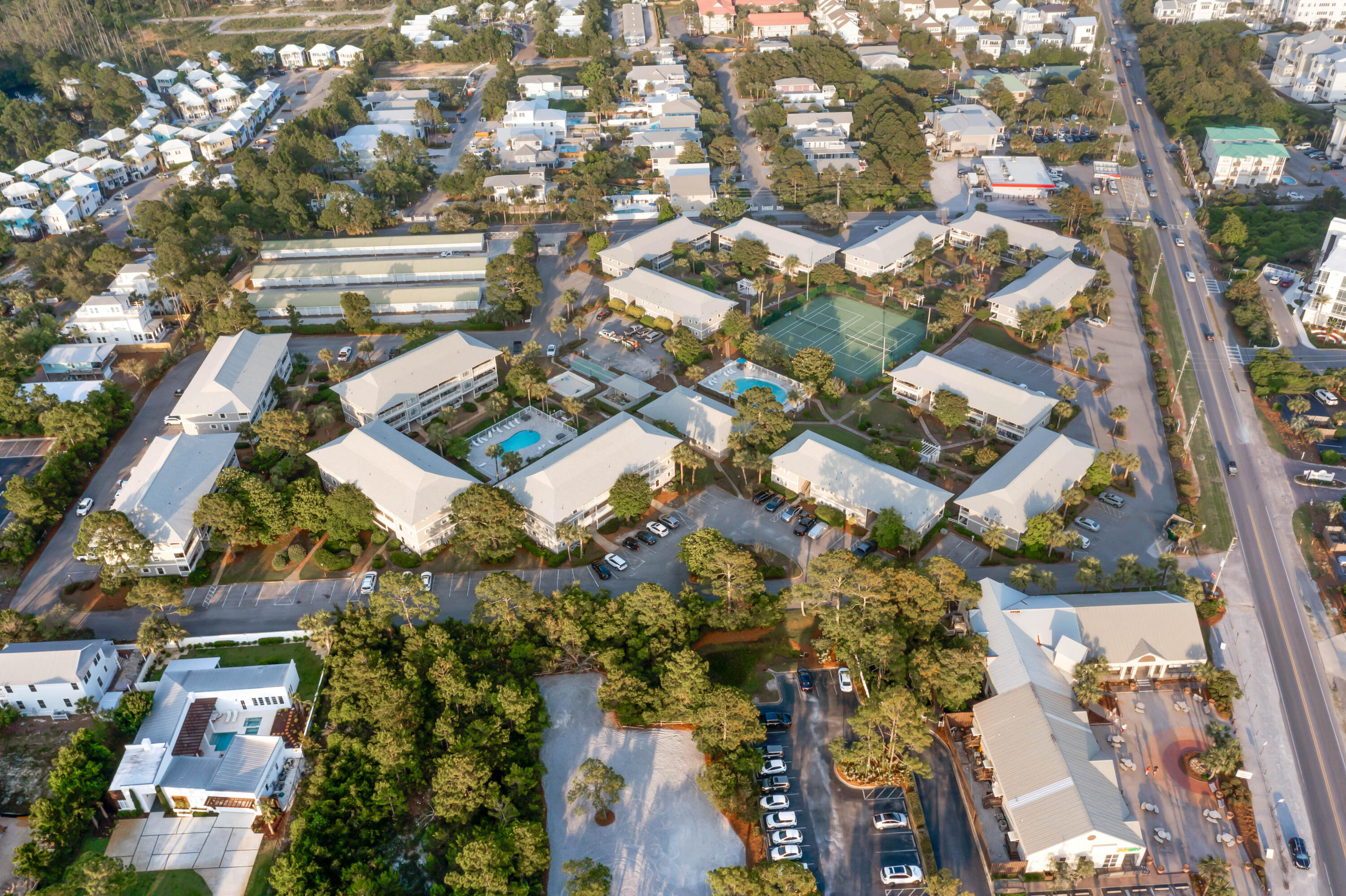 BEACHWOOD VILLAS CONDO - Residential