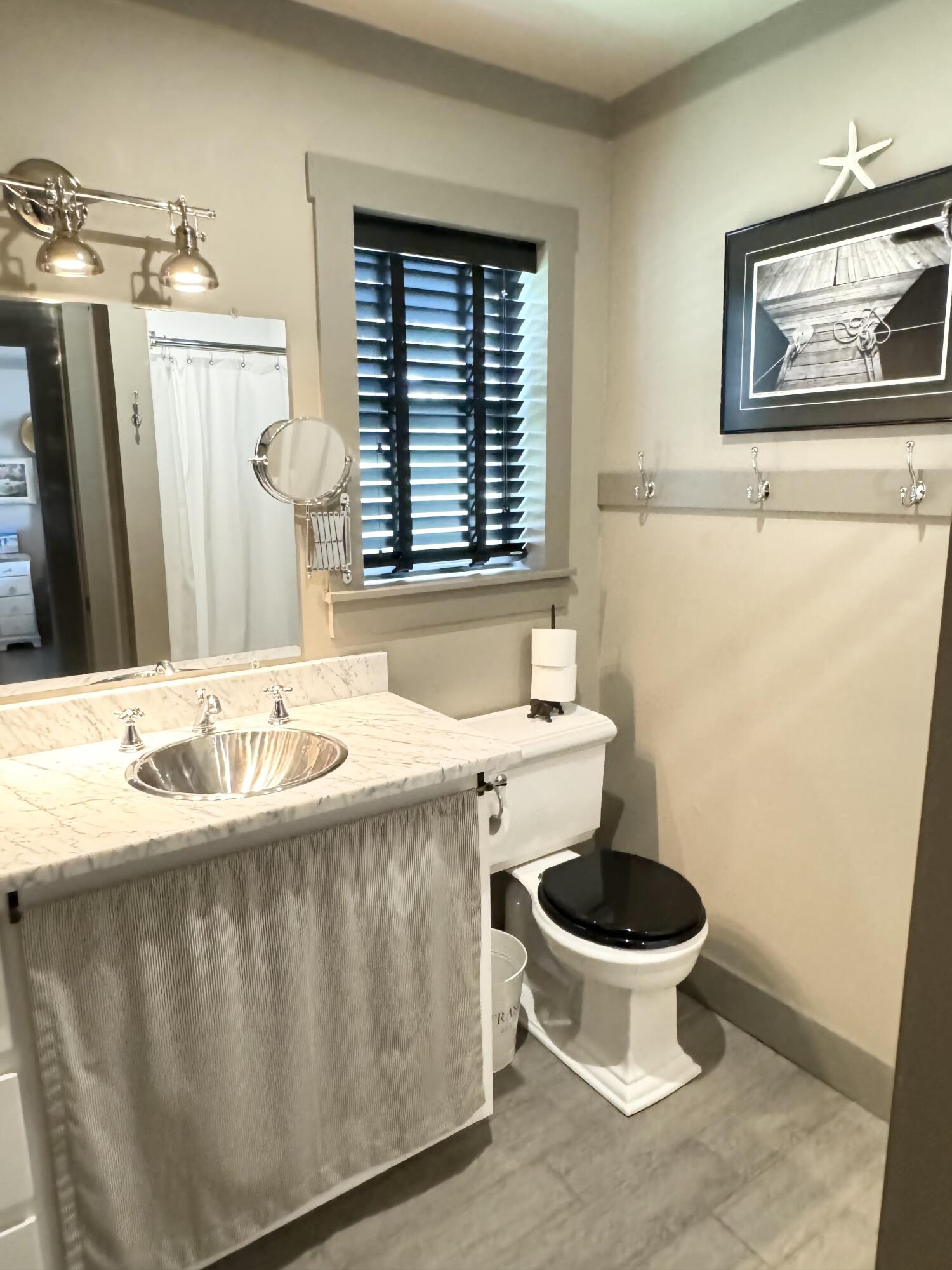 BEACHWOOD VILLAS CONDO - Residential