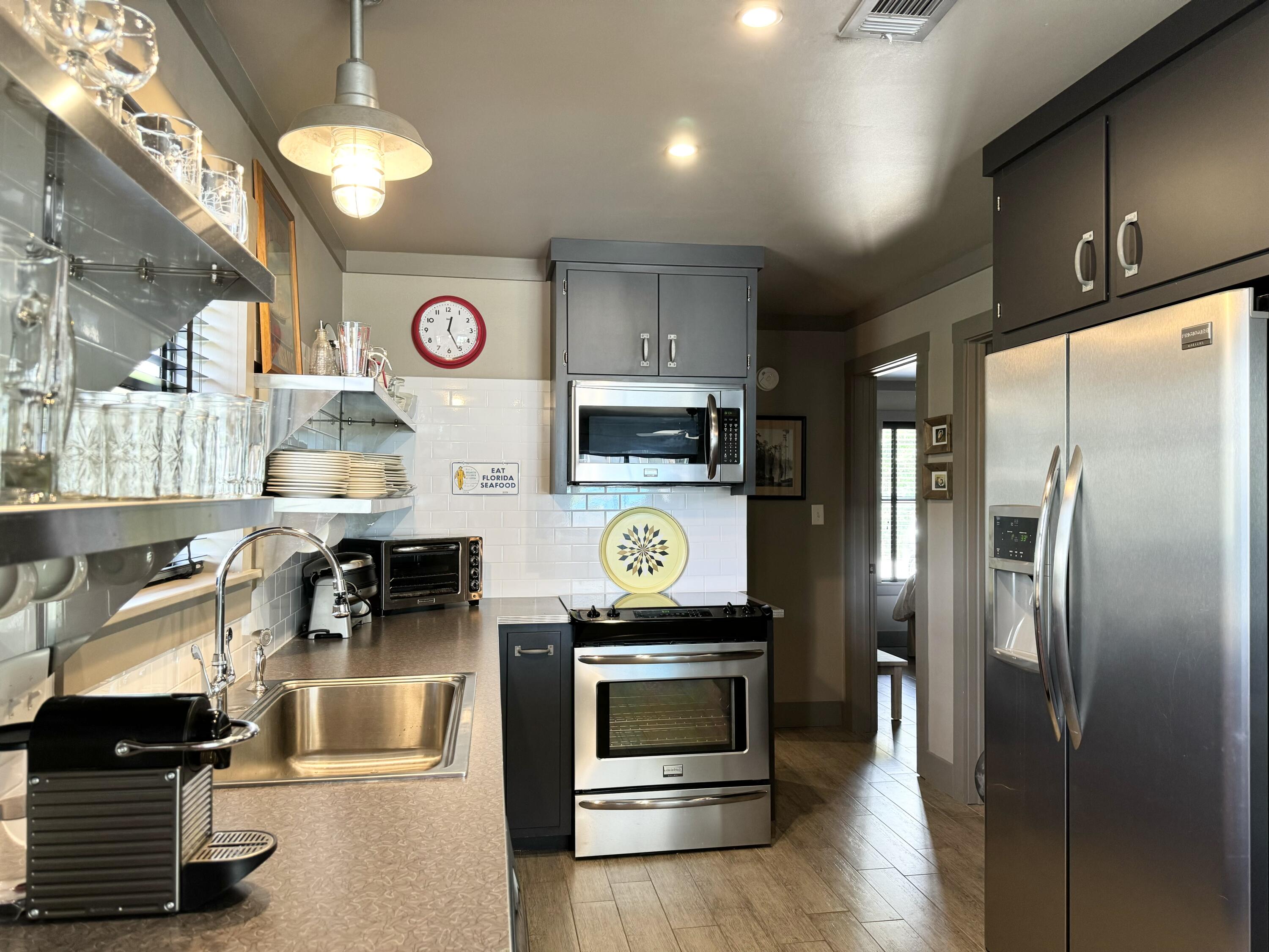 BEACHWOOD VILLAS CONDO - Residential