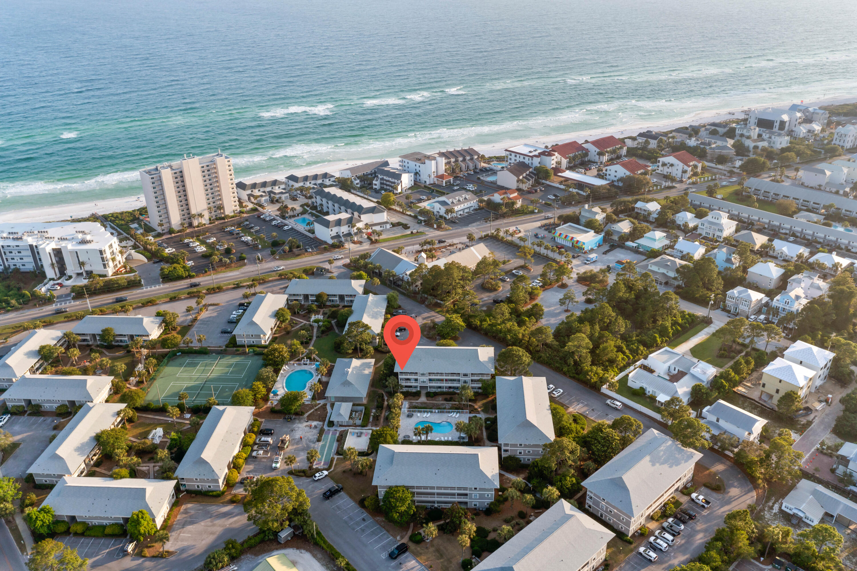 BEACHWOOD VILLAS CONDO - Residential