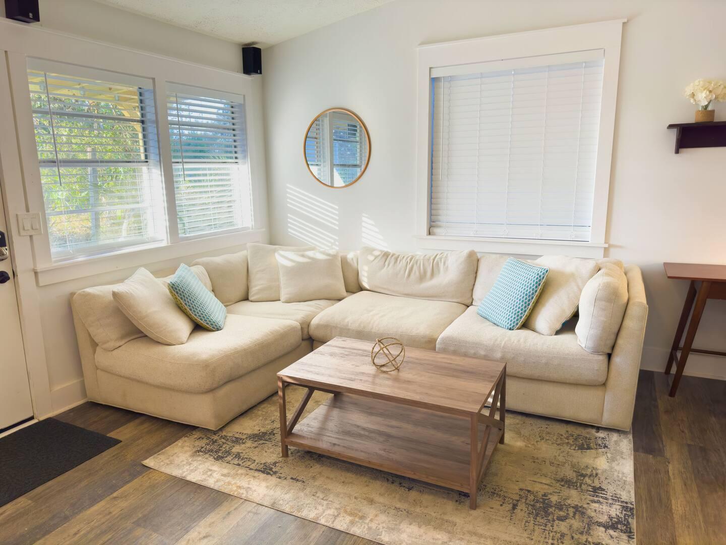 LAGUNA BEACH - Residential