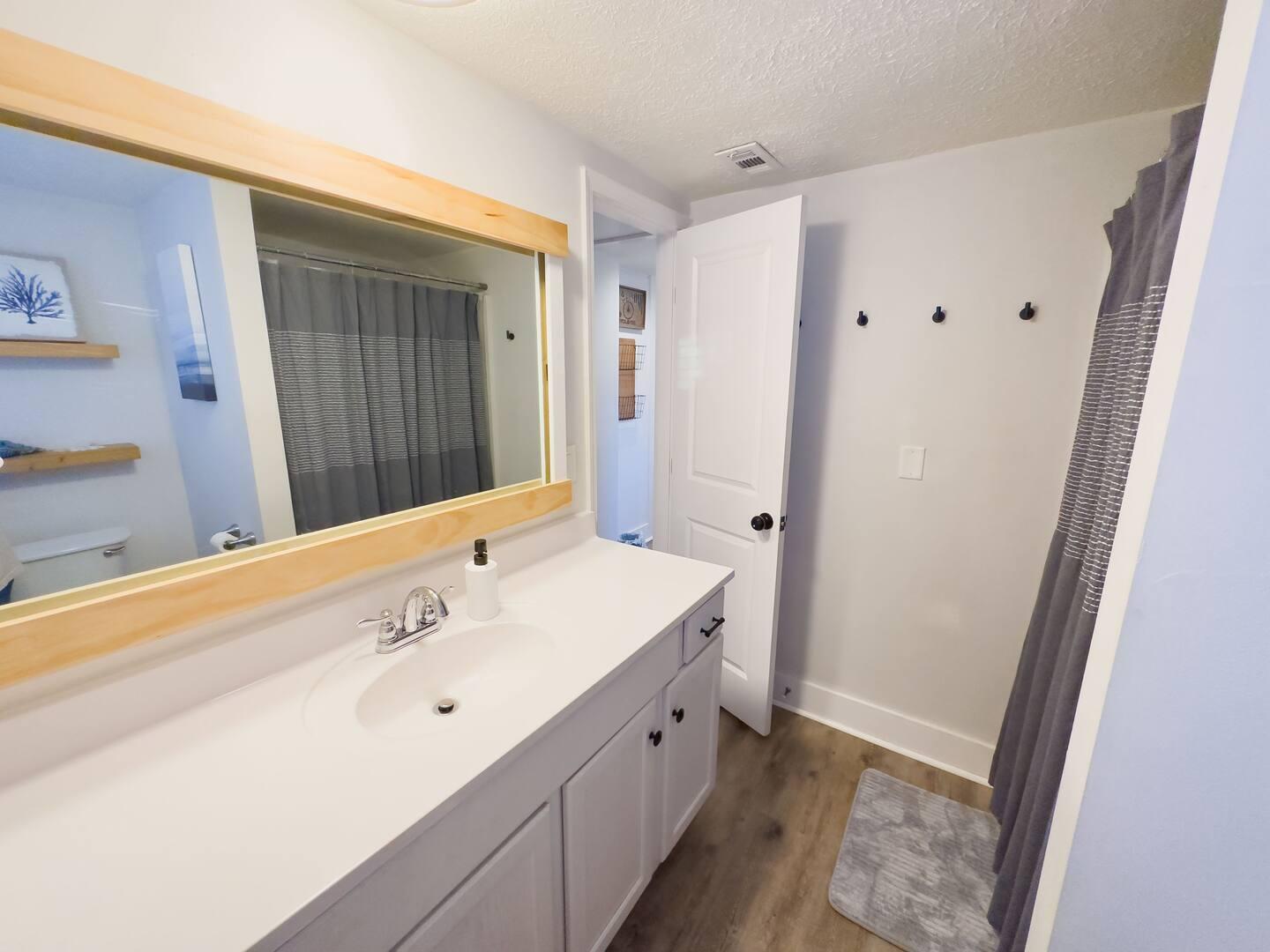 LAGUNA BEACH - Residential