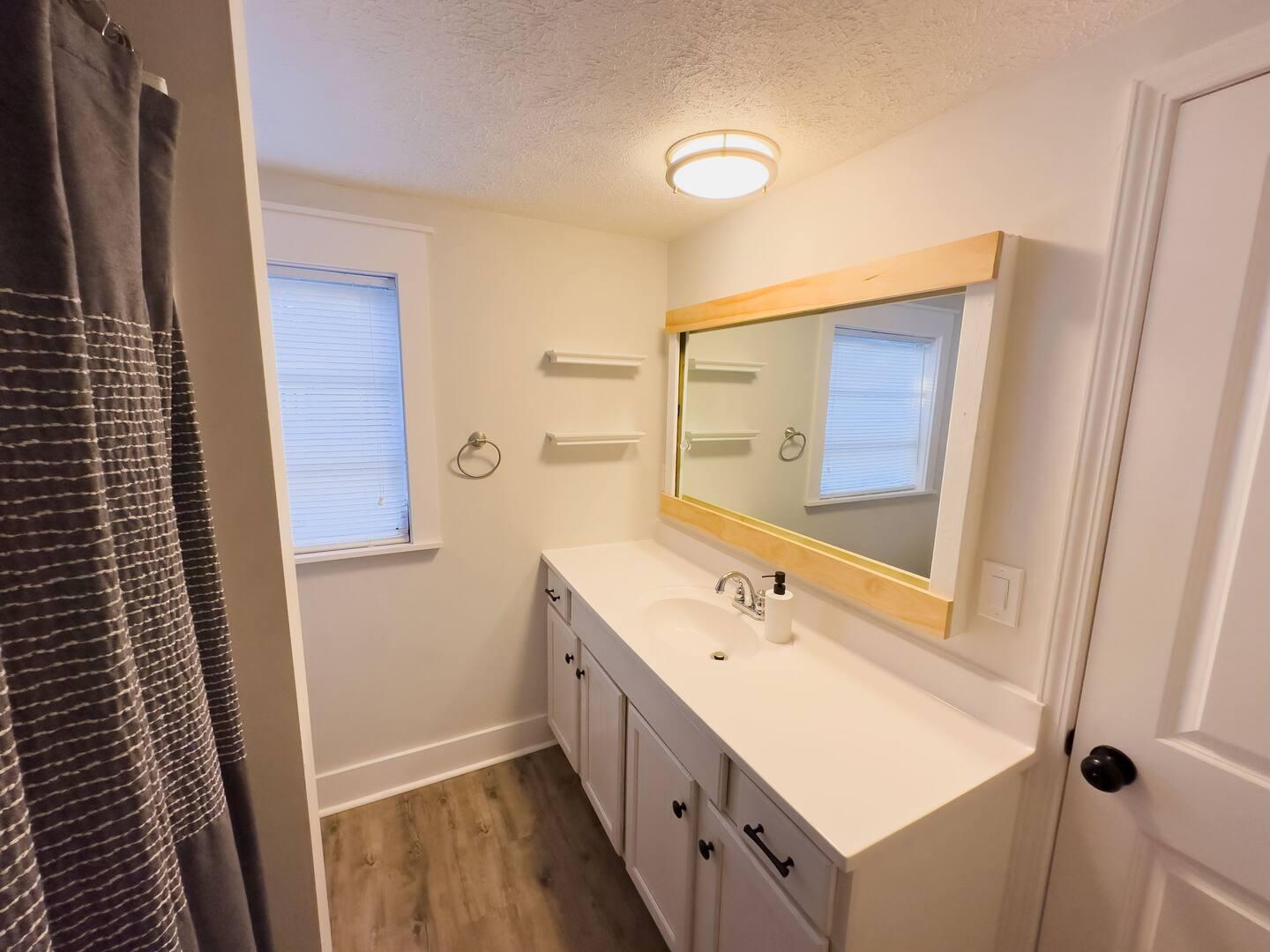 LAGUNA BEACH - Residential