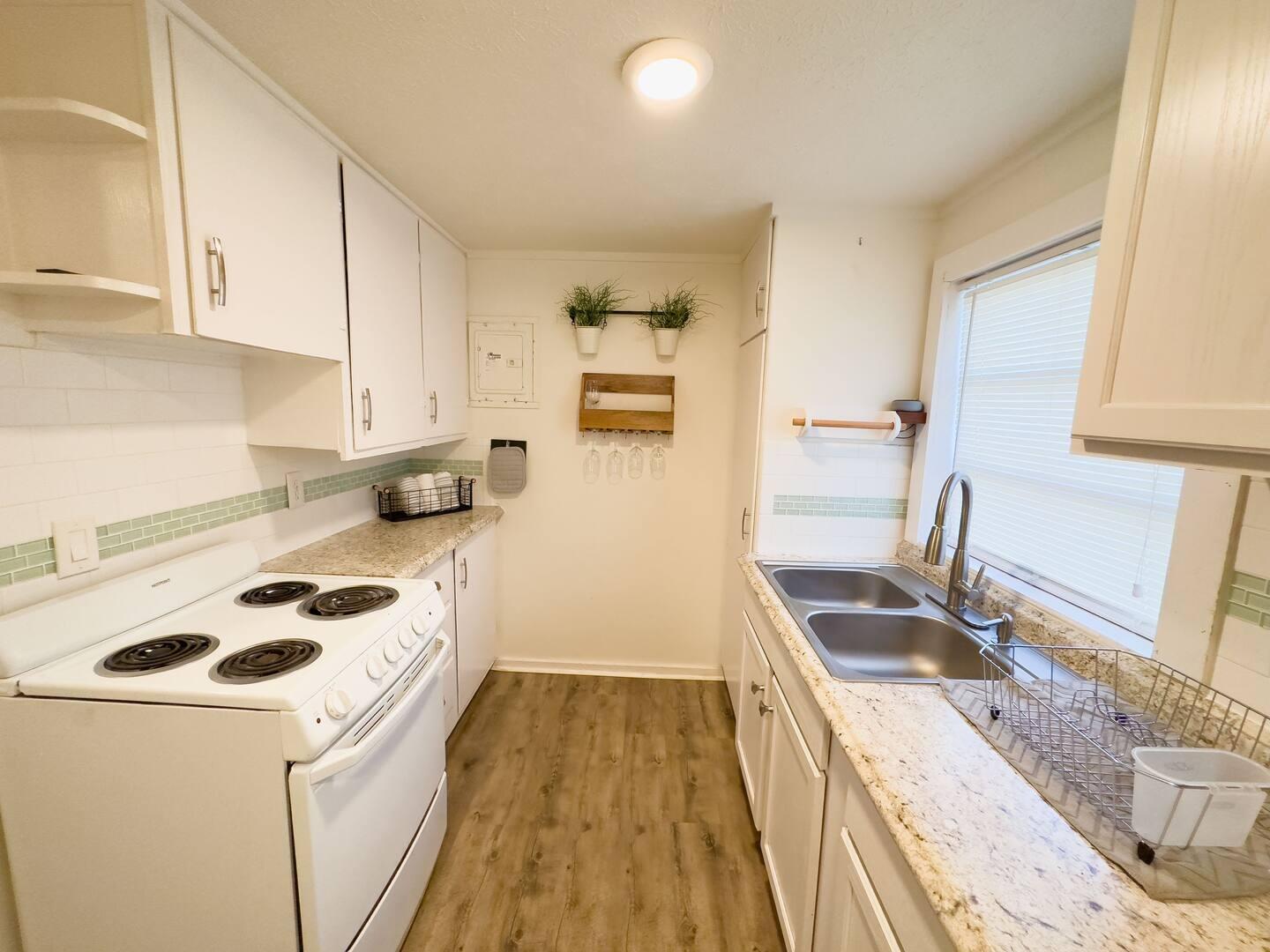 LAGUNA BEACH - Residential