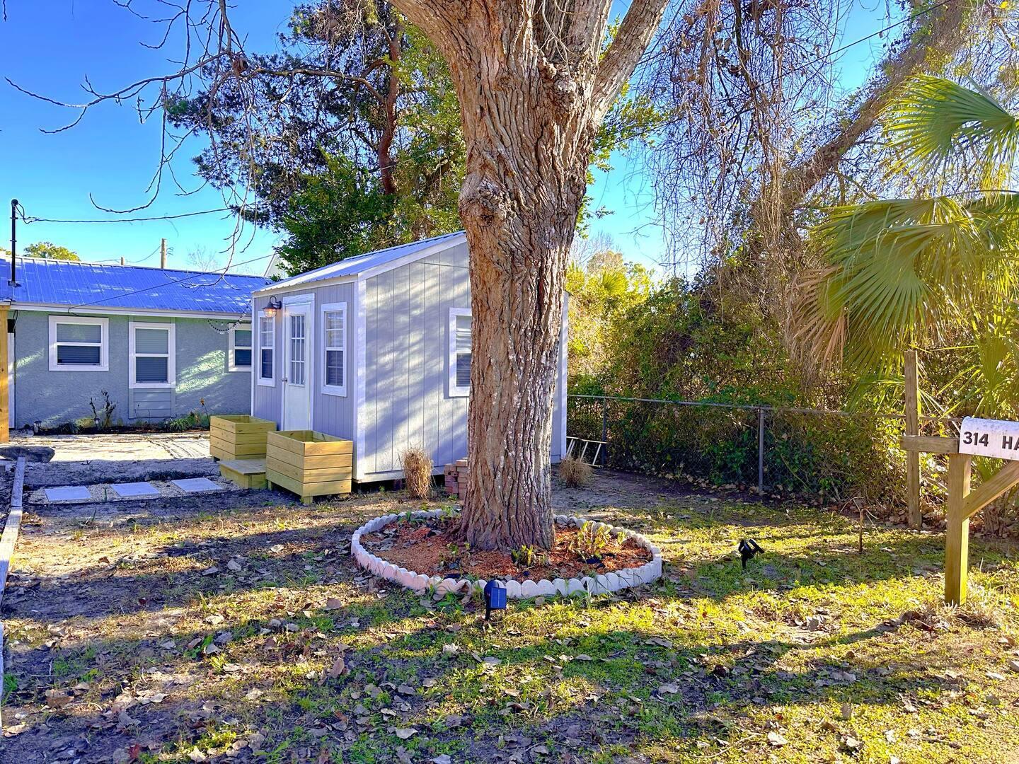 LAGUNA BEACH - Residential