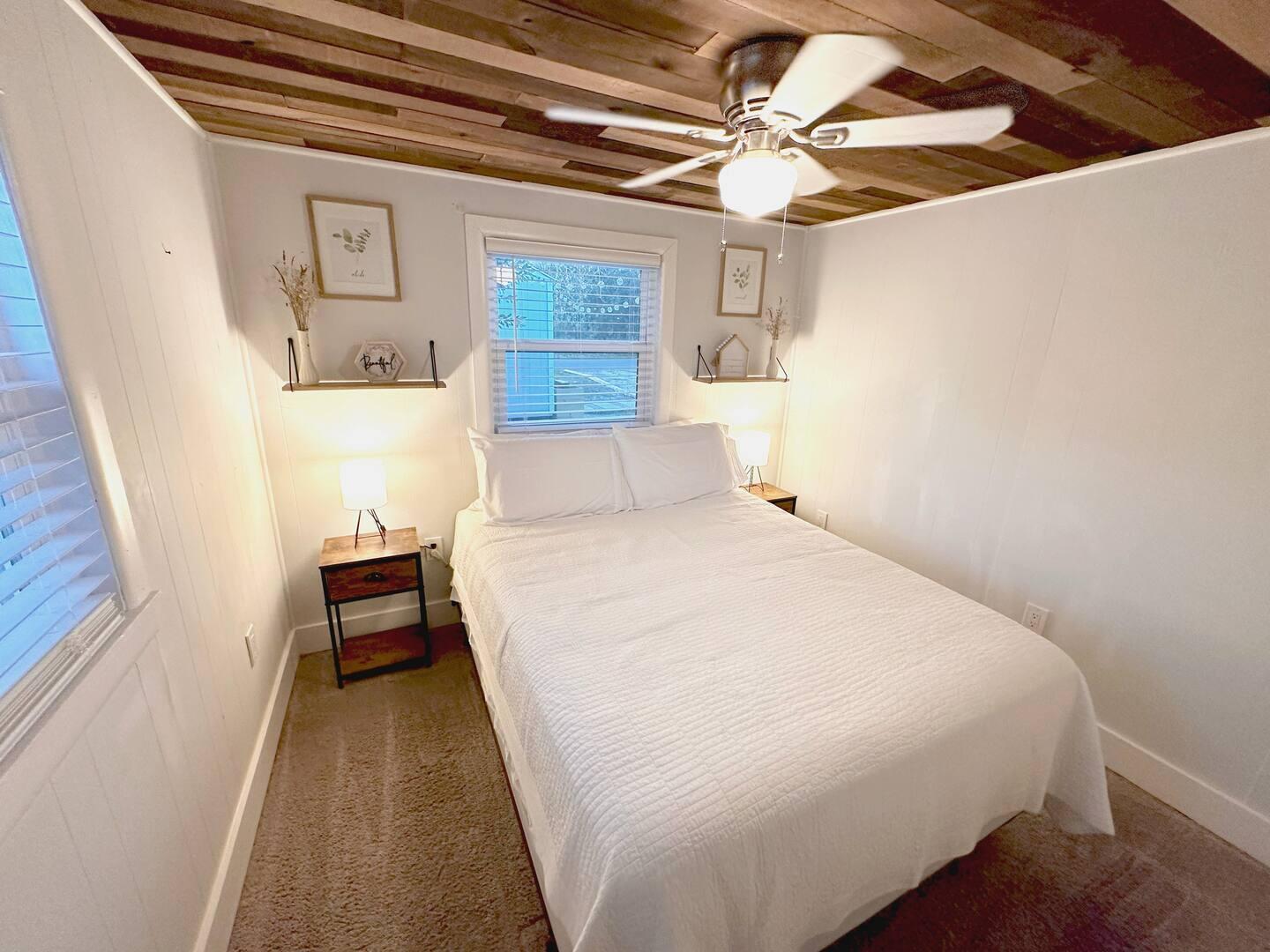 LAGUNA BEACH - Residential