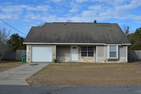 Photo of 123 Oak Terrace Drive, Crestview, FL 32539 (MLS # 991191)