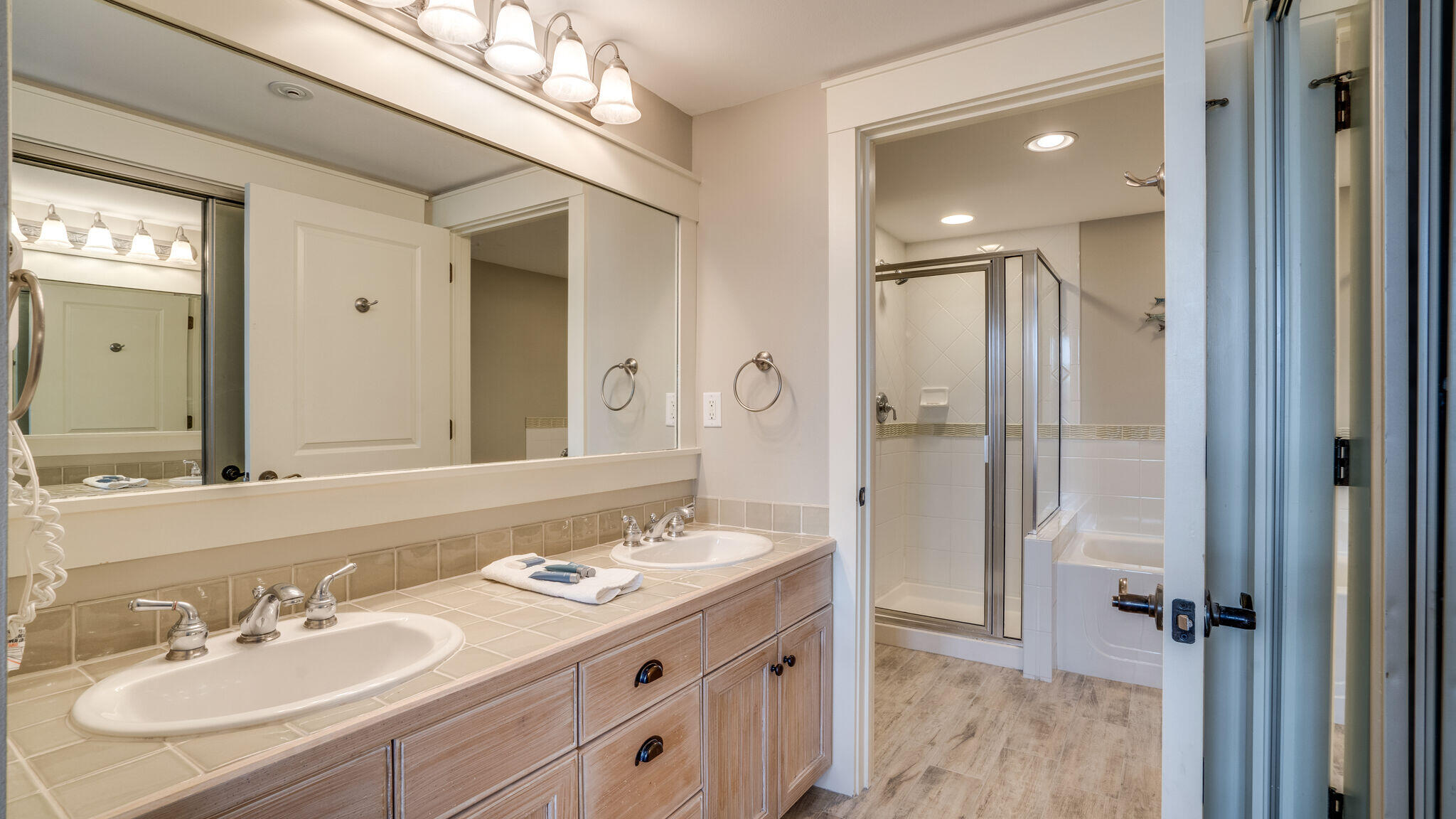 MARKET STREET INN - Residential