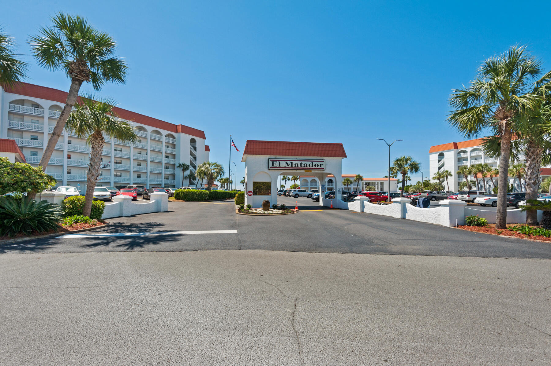 EL MATADOR CONDO - Residential