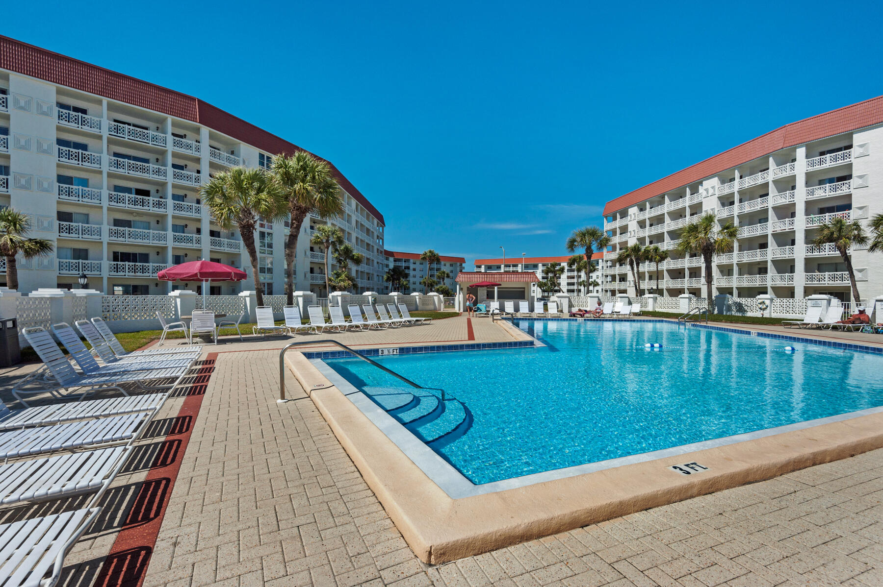 EL MATADOR CONDO - Residential