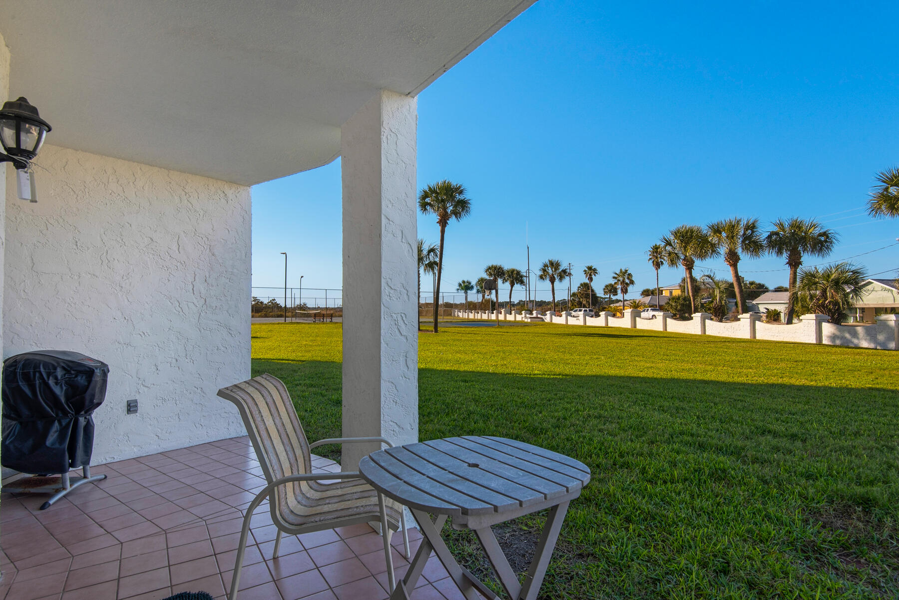 EL MATADOR CONDO - Residential