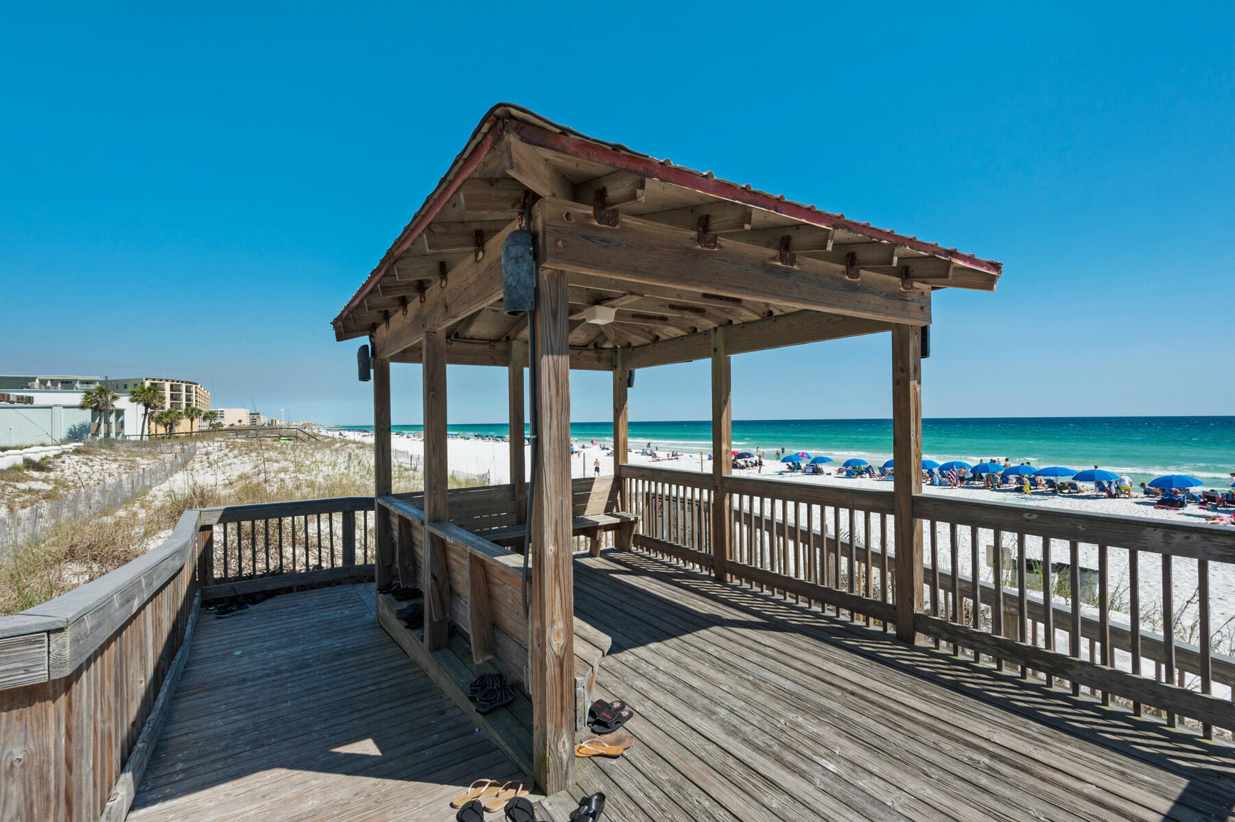 EL MATADOR CONDO - Residential