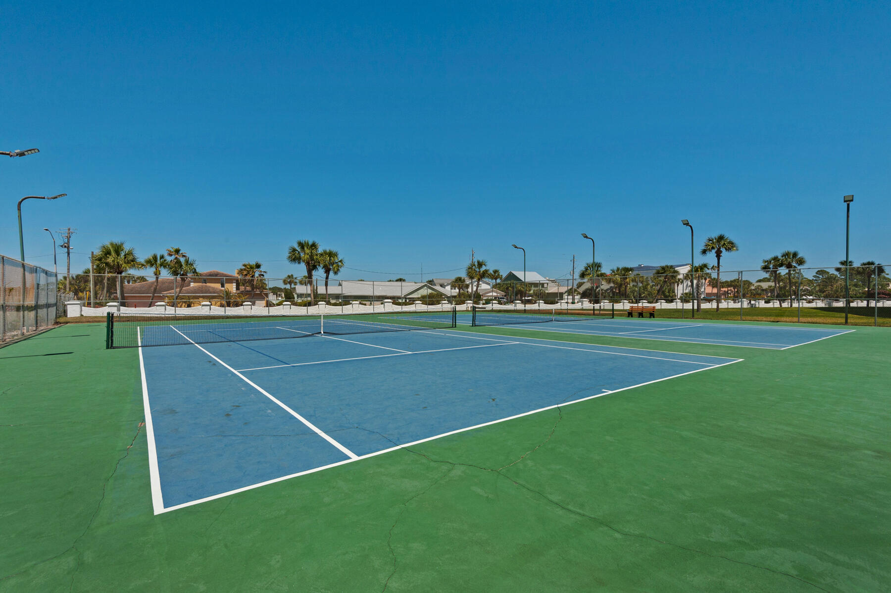 EL MATADOR CONDO - Residential