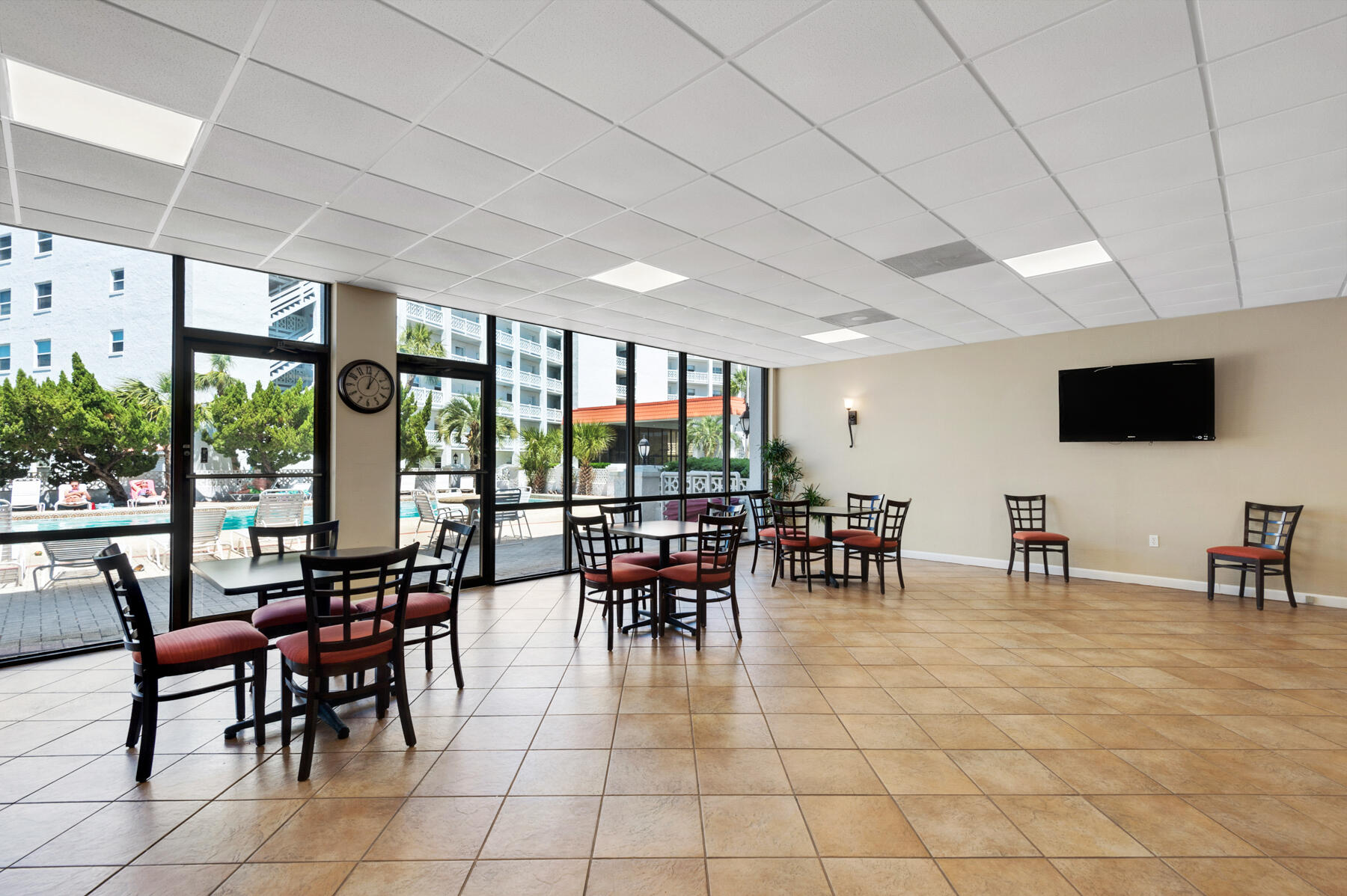 EL MATADOR CONDO - Residential