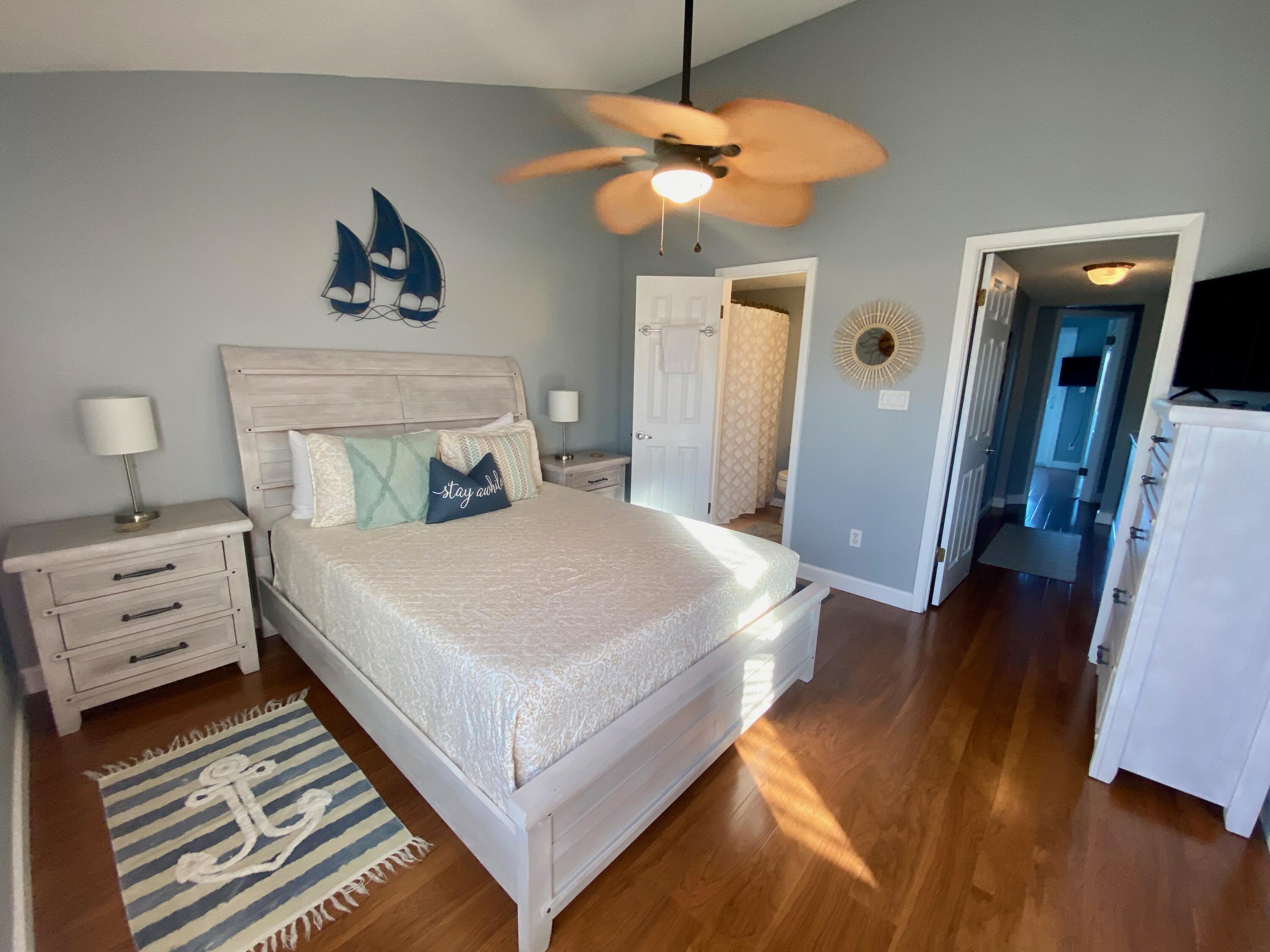 COMMODORES LANDING - Residential