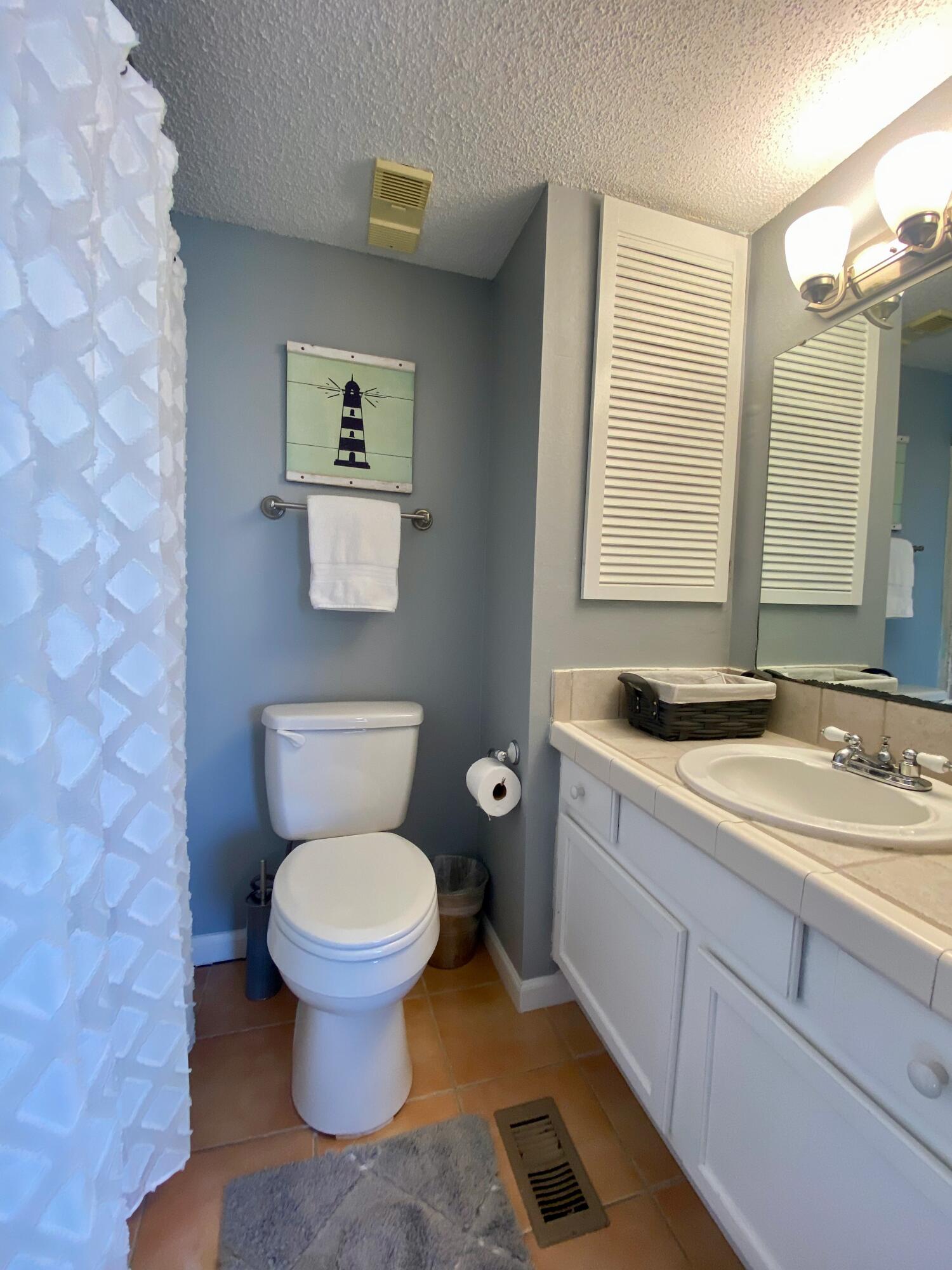 COMMODORES LANDING - Residential