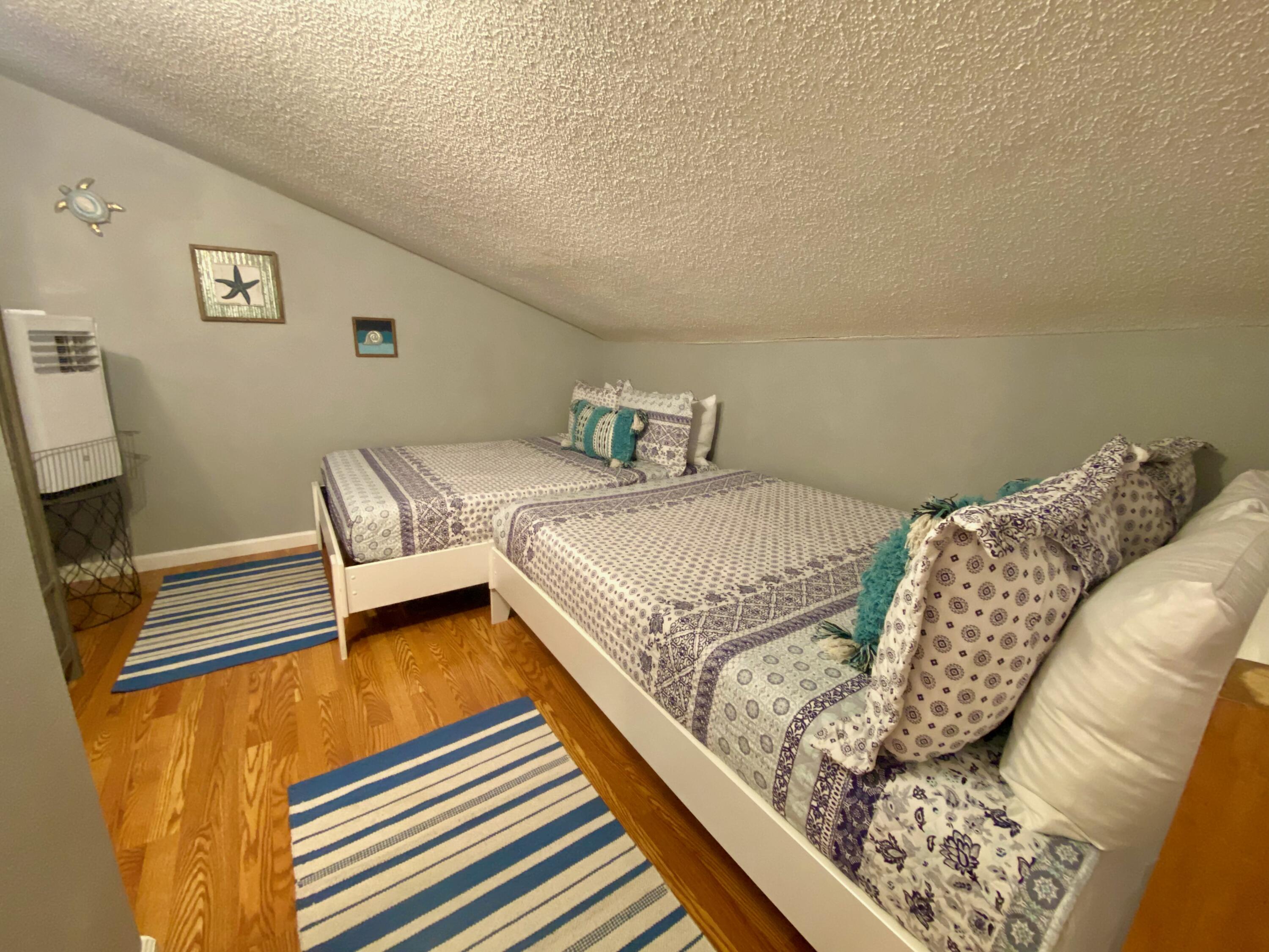 COMMODORES LANDING - Residential