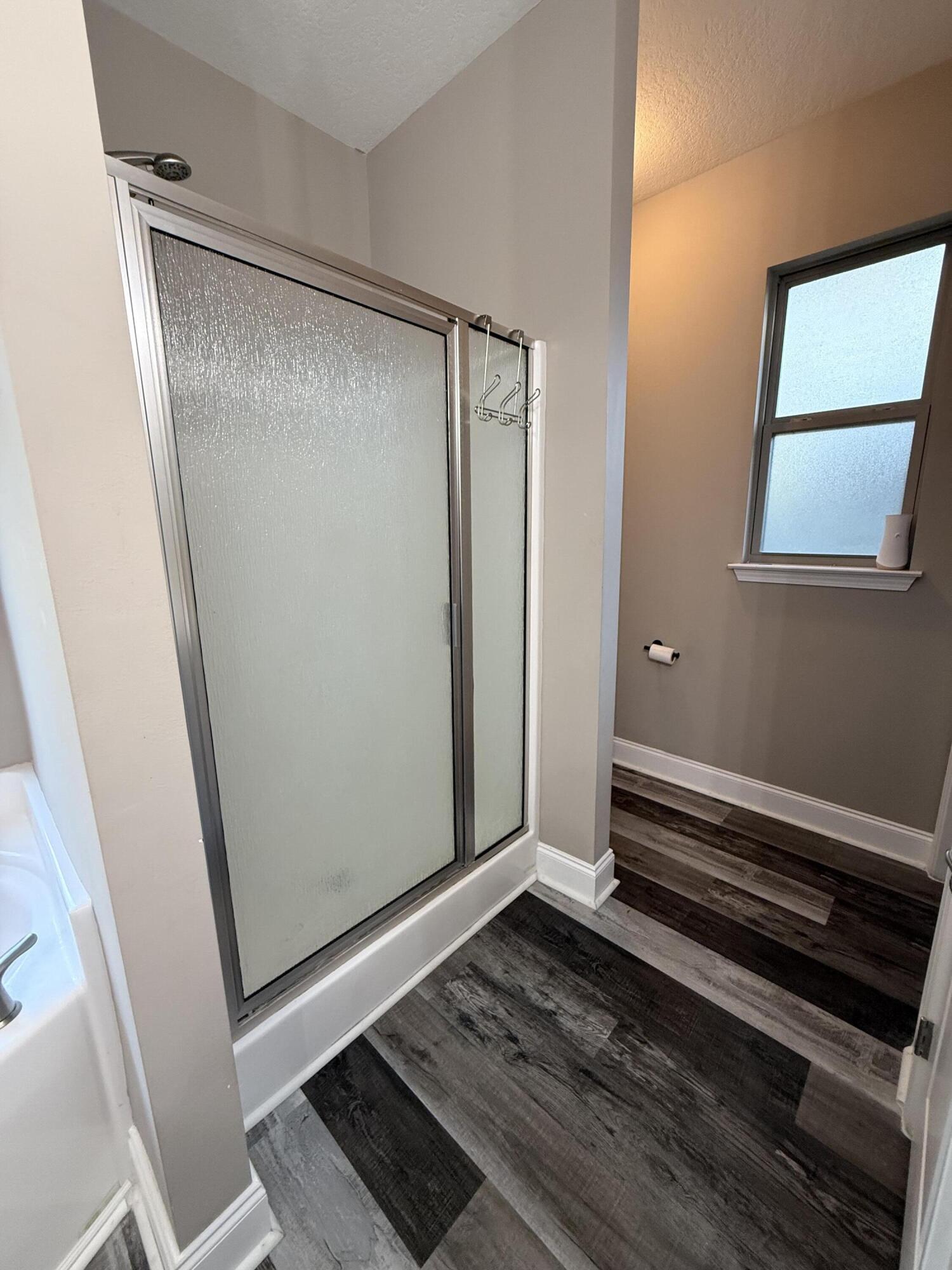 1208 - Kenwood/Golf Course - Residential Lease