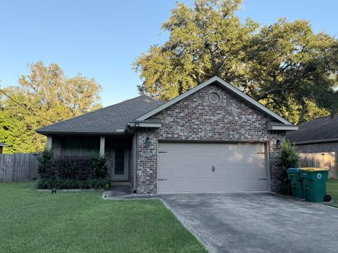 Photo of 943A Central Avenue, Fort Walton Beach, FL 32547 (MLS # 987522)