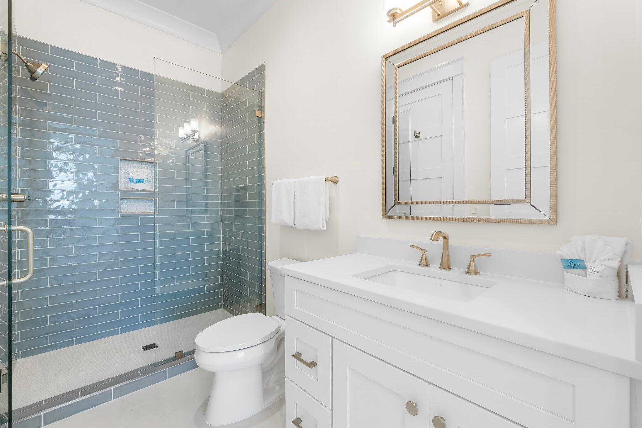 TANG-O-MAR S/D UNREC - Residential