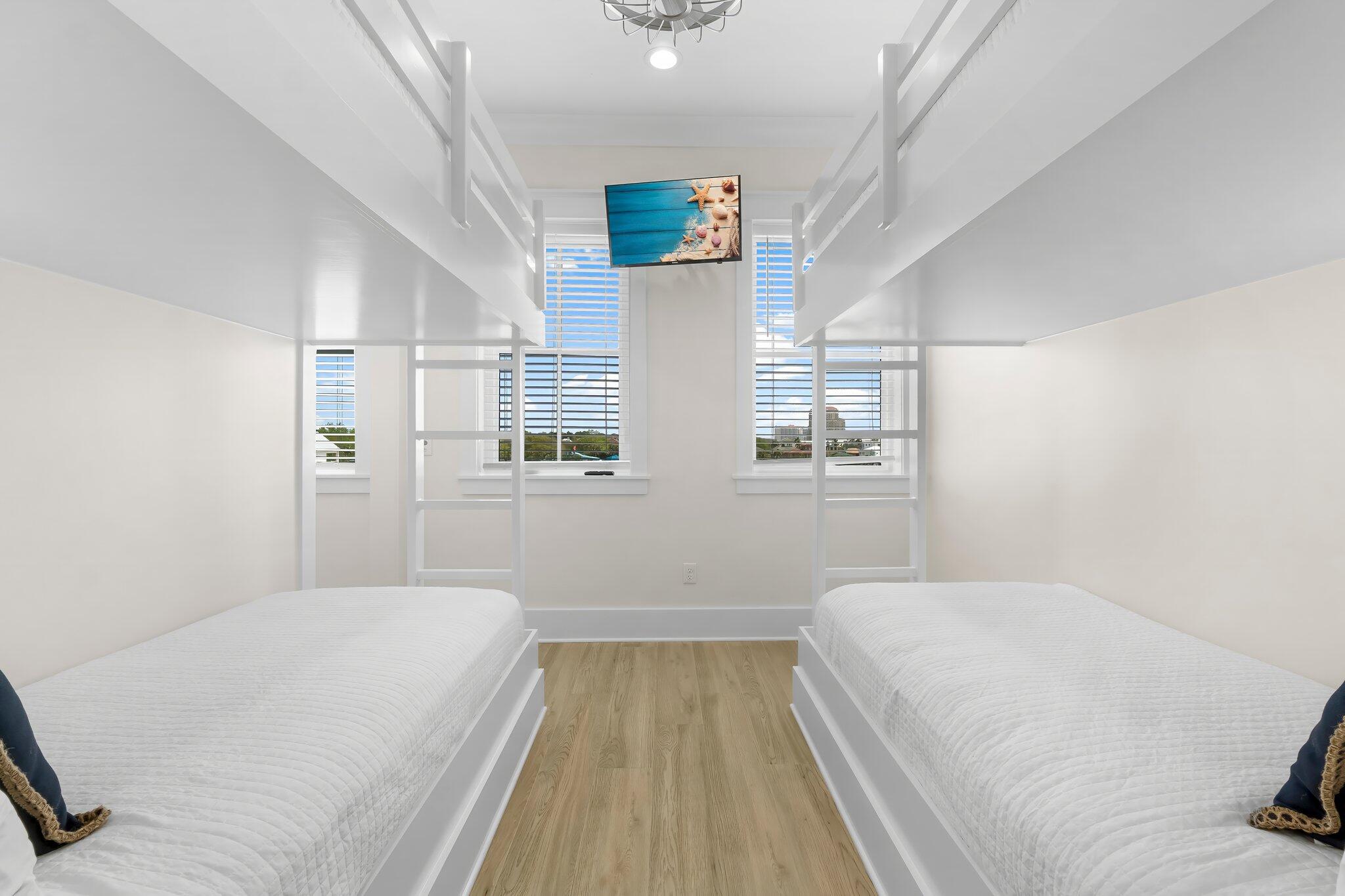TANG-O-MAR S/D UNREC - Residential