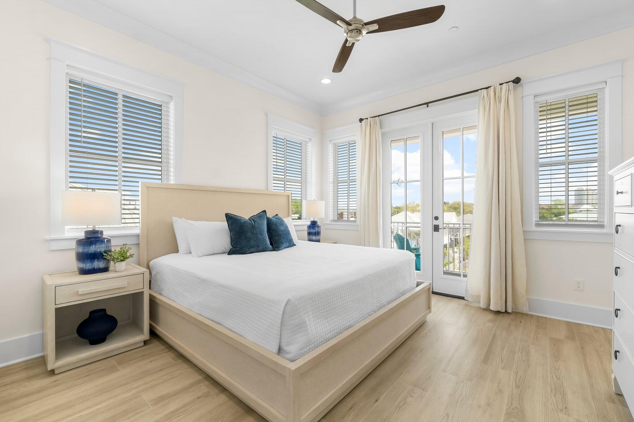 TANG-O-MAR S/D UNREC - Residential