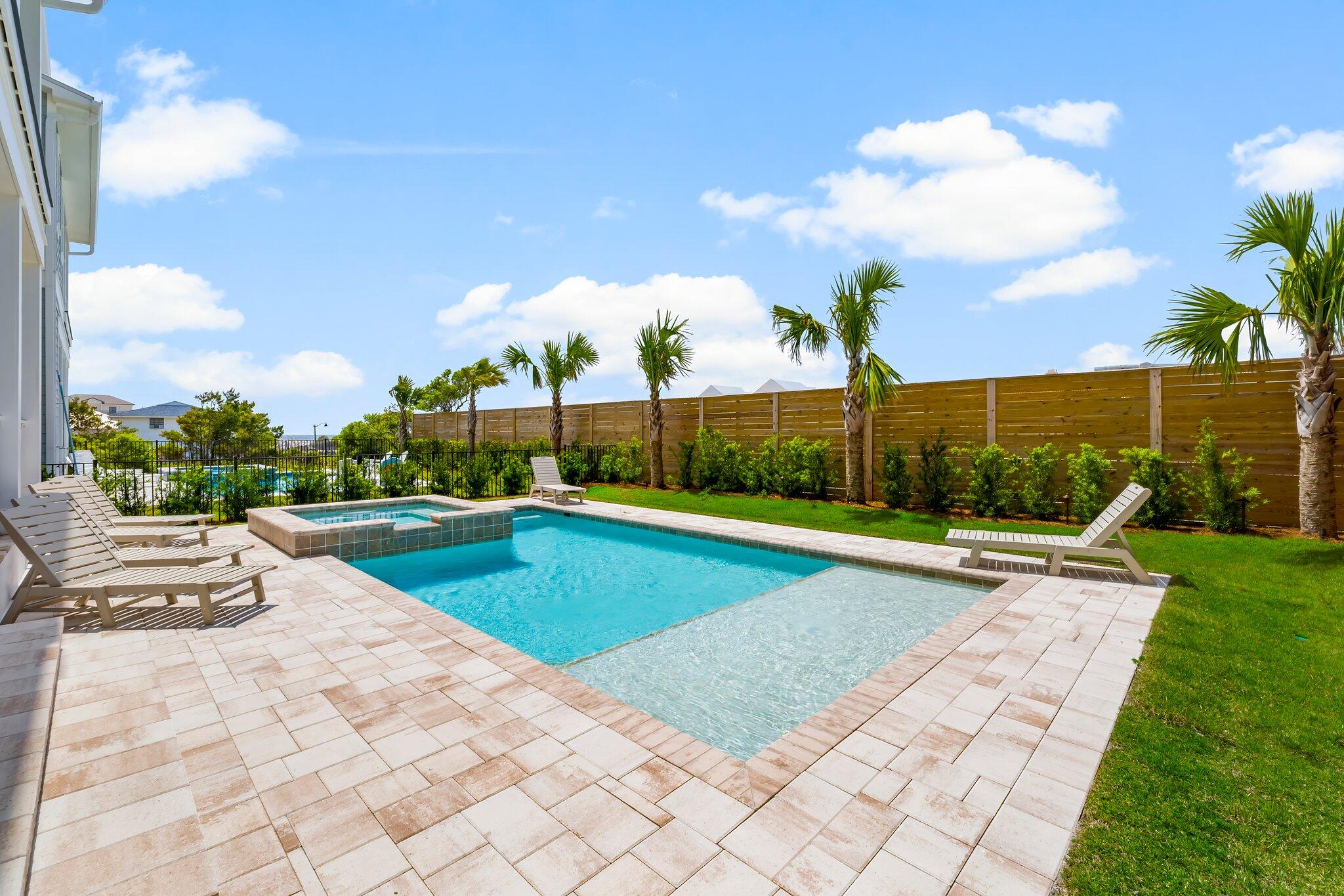 TANG-O-MAR S/D UNREC - Residential