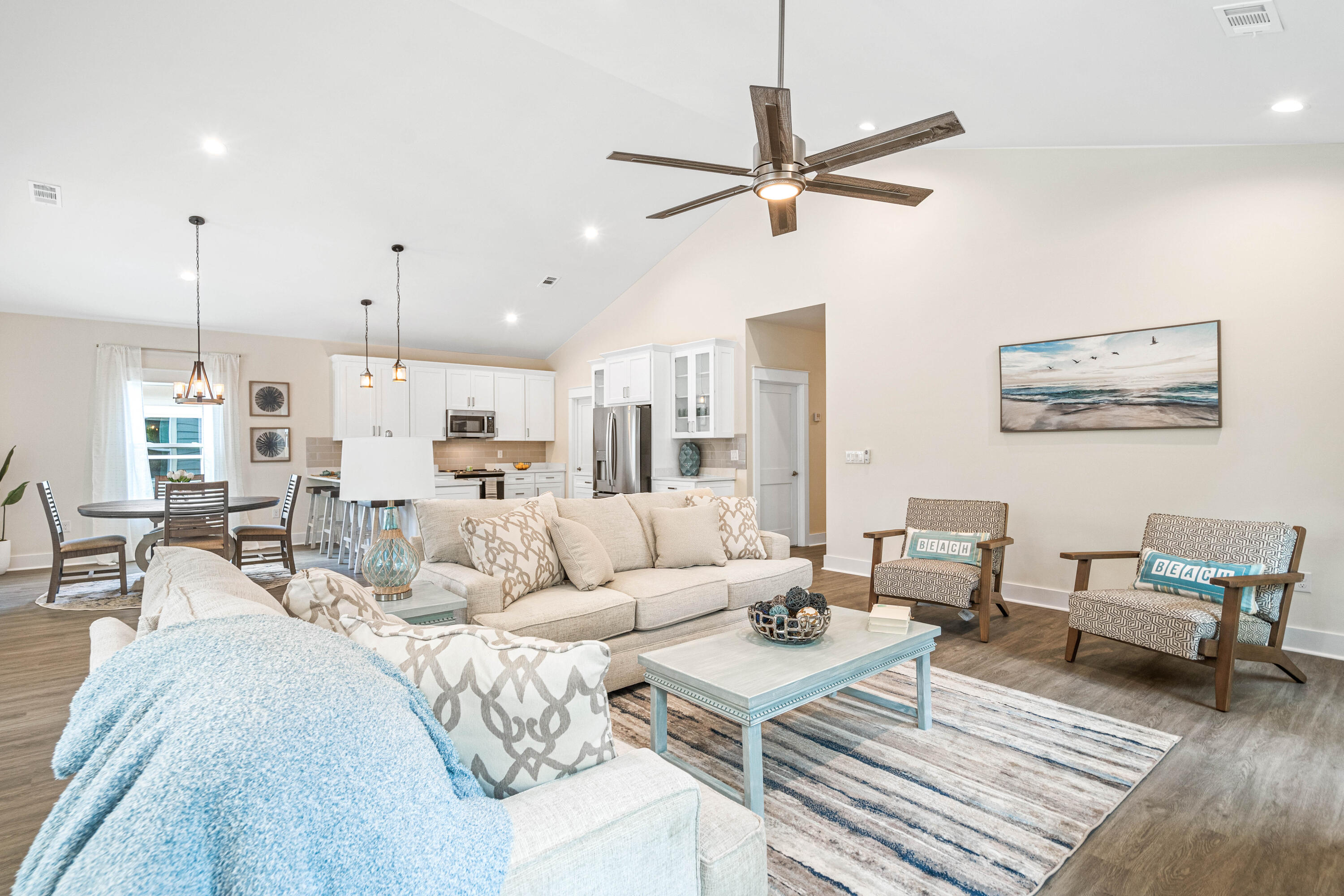 MAGNOLIA BEACH - Residential