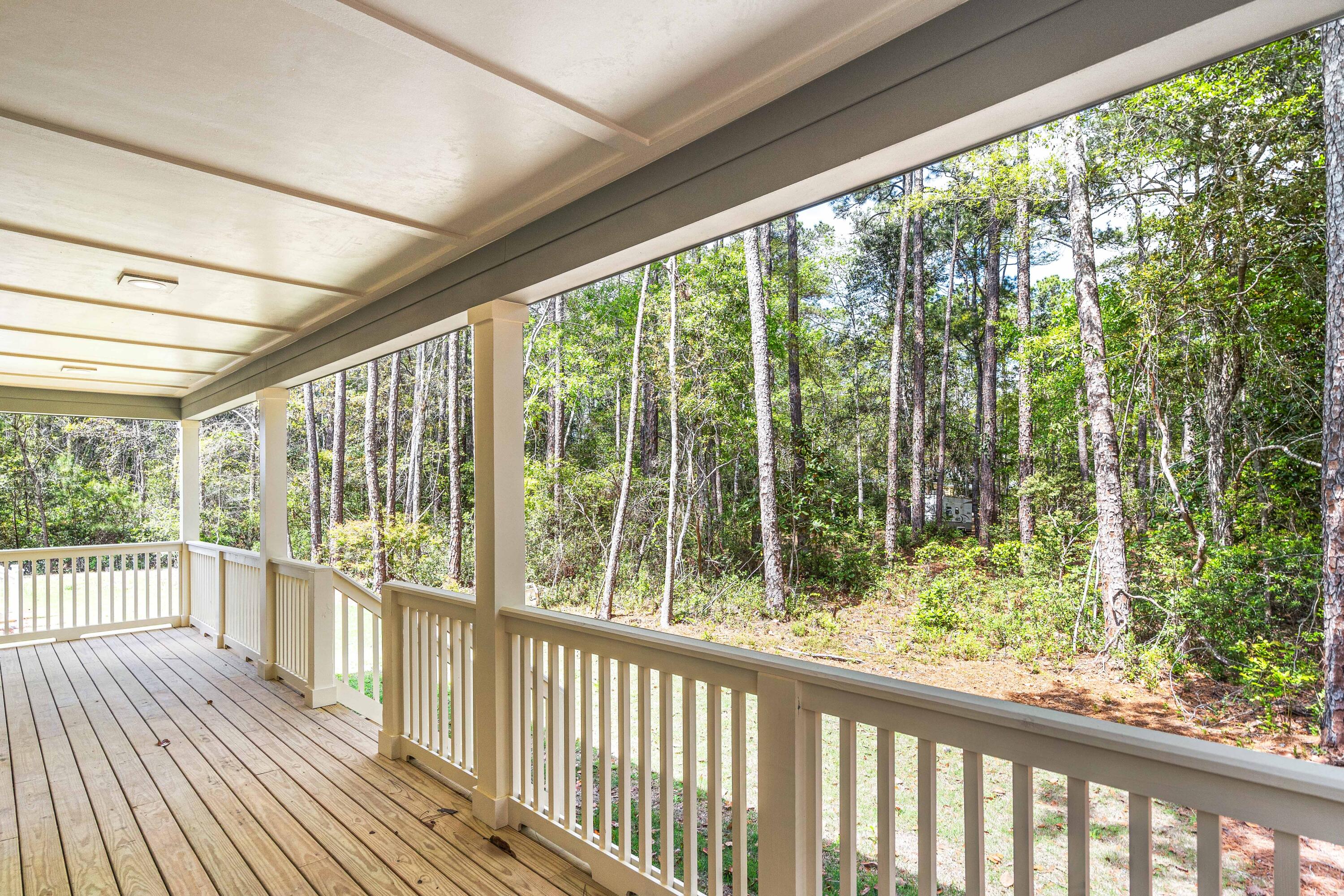 MAGNOLIA BEACH - Residential