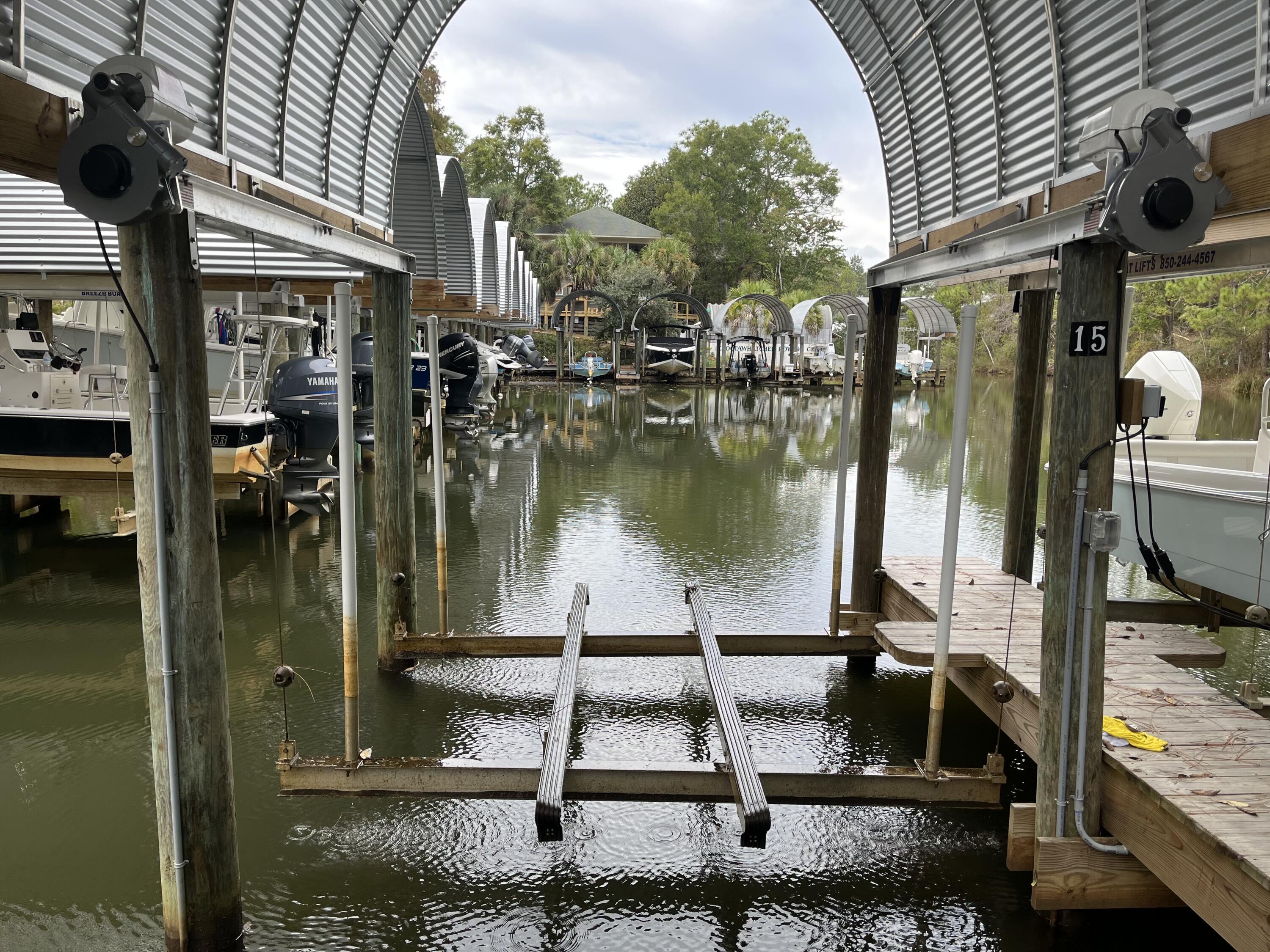 MAGNOLIA BEACH - Residential