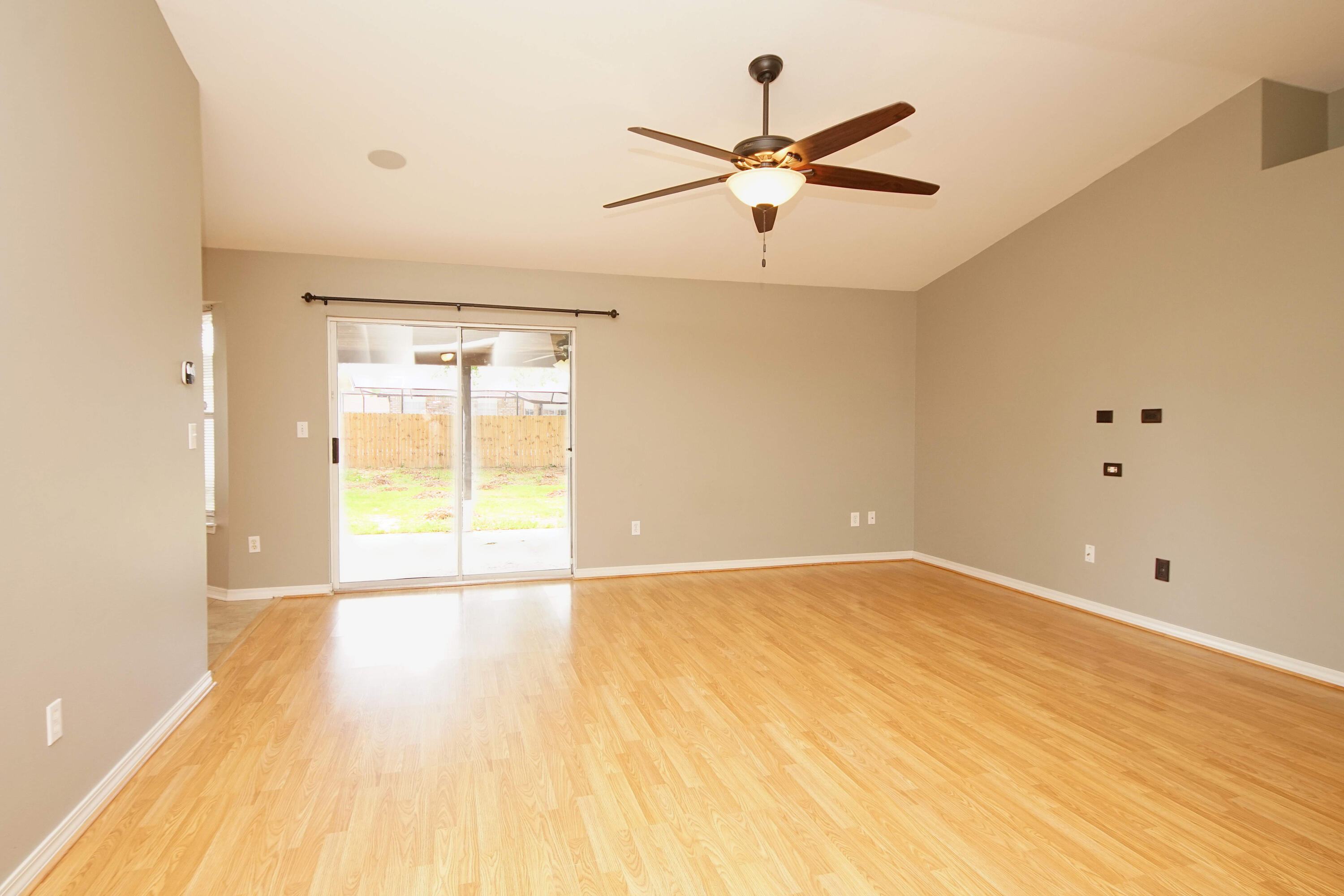 SHADOW OAK S/D - Residential Lease