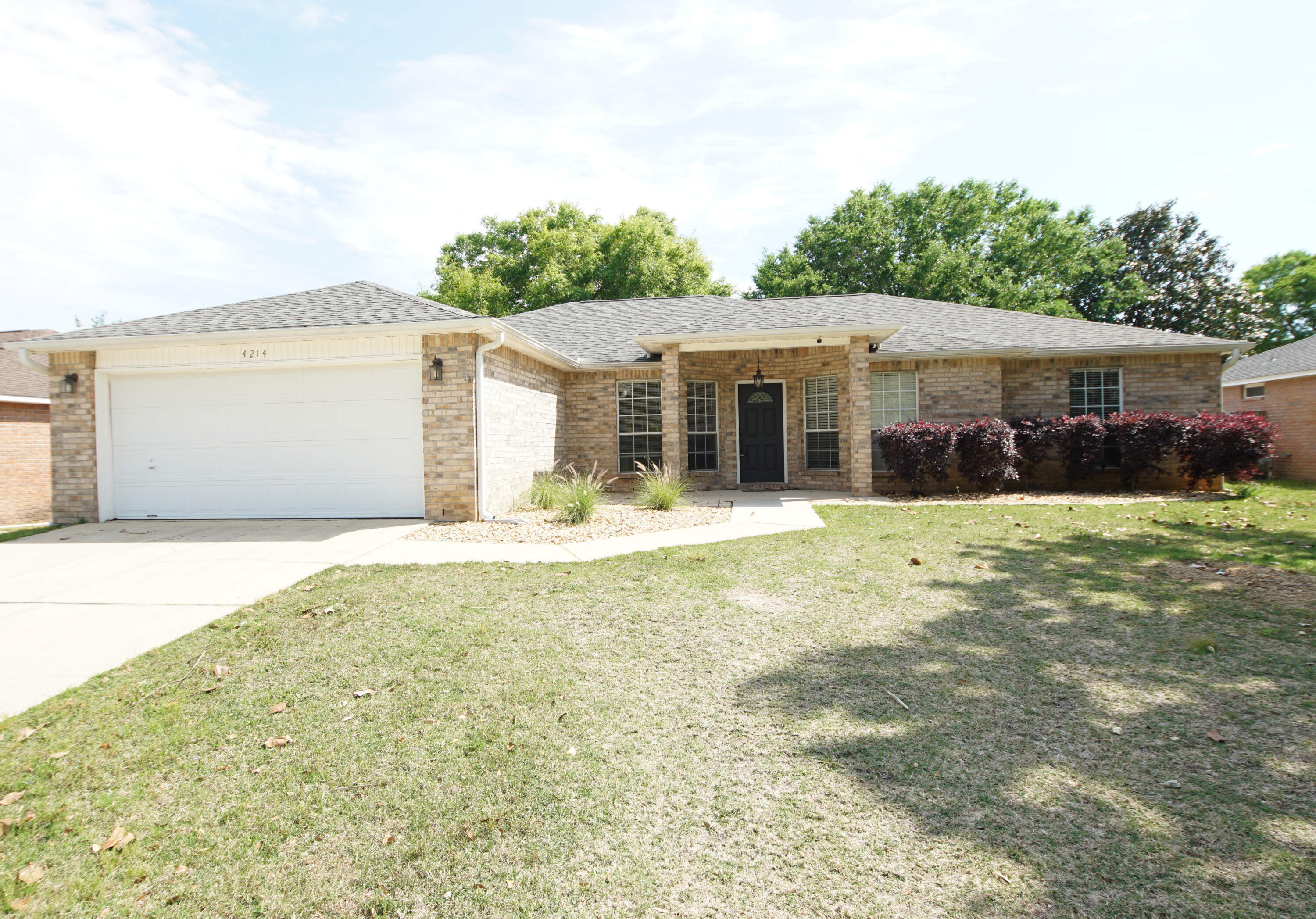 SHADOW OAK S/D - Residential Lease