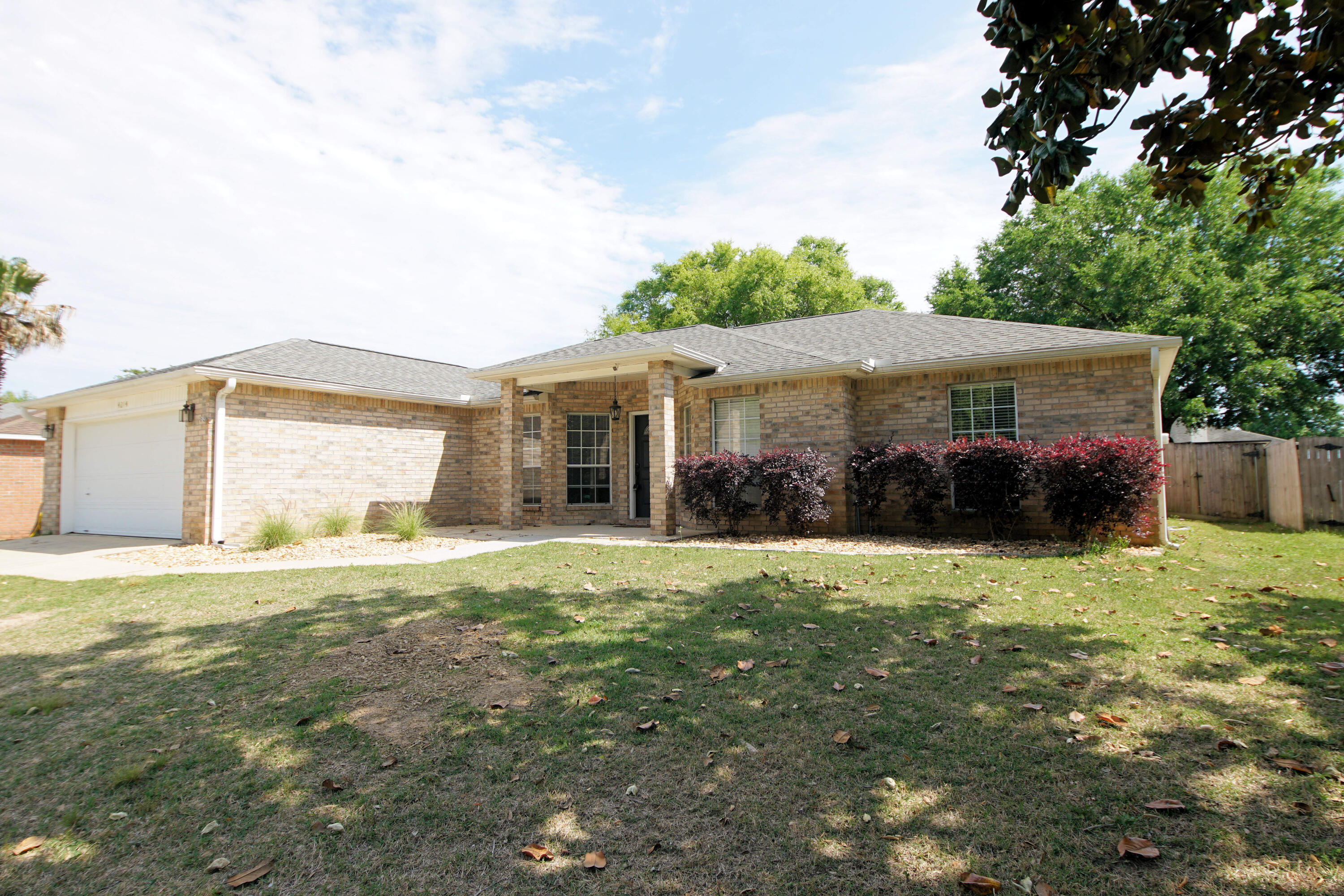 SHADOW OAK S/D - Residential Lease