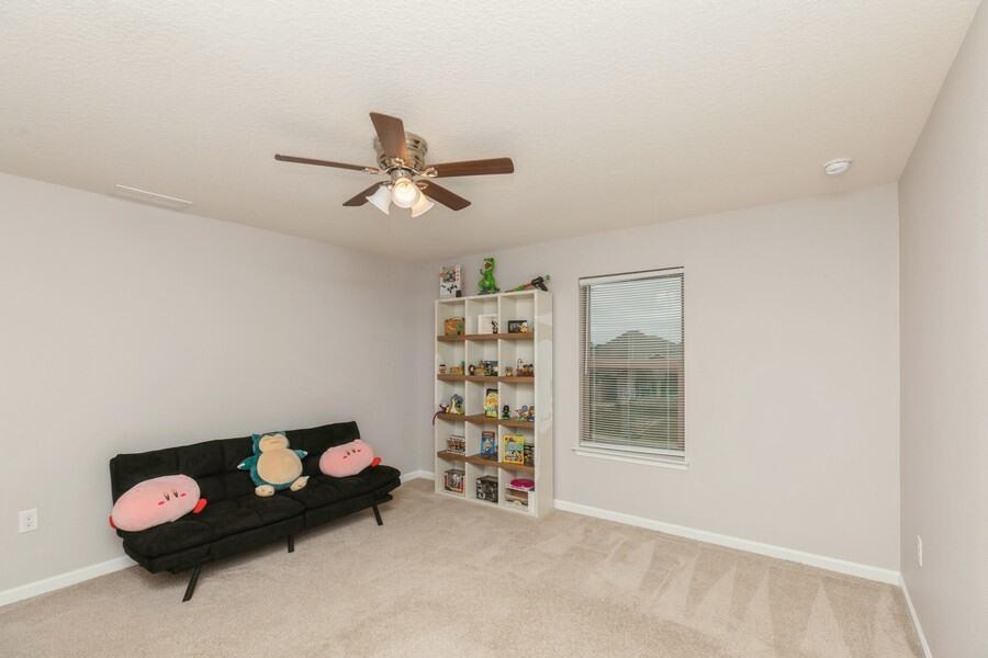 REDSTONE COMMONS - Residential Lease