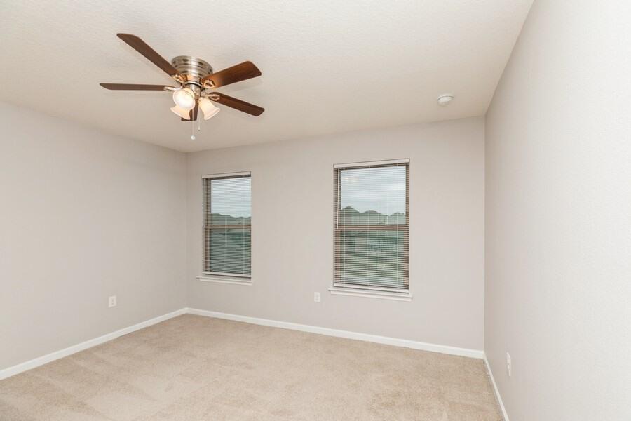 REDSTONE COMMONS - Residential Lease