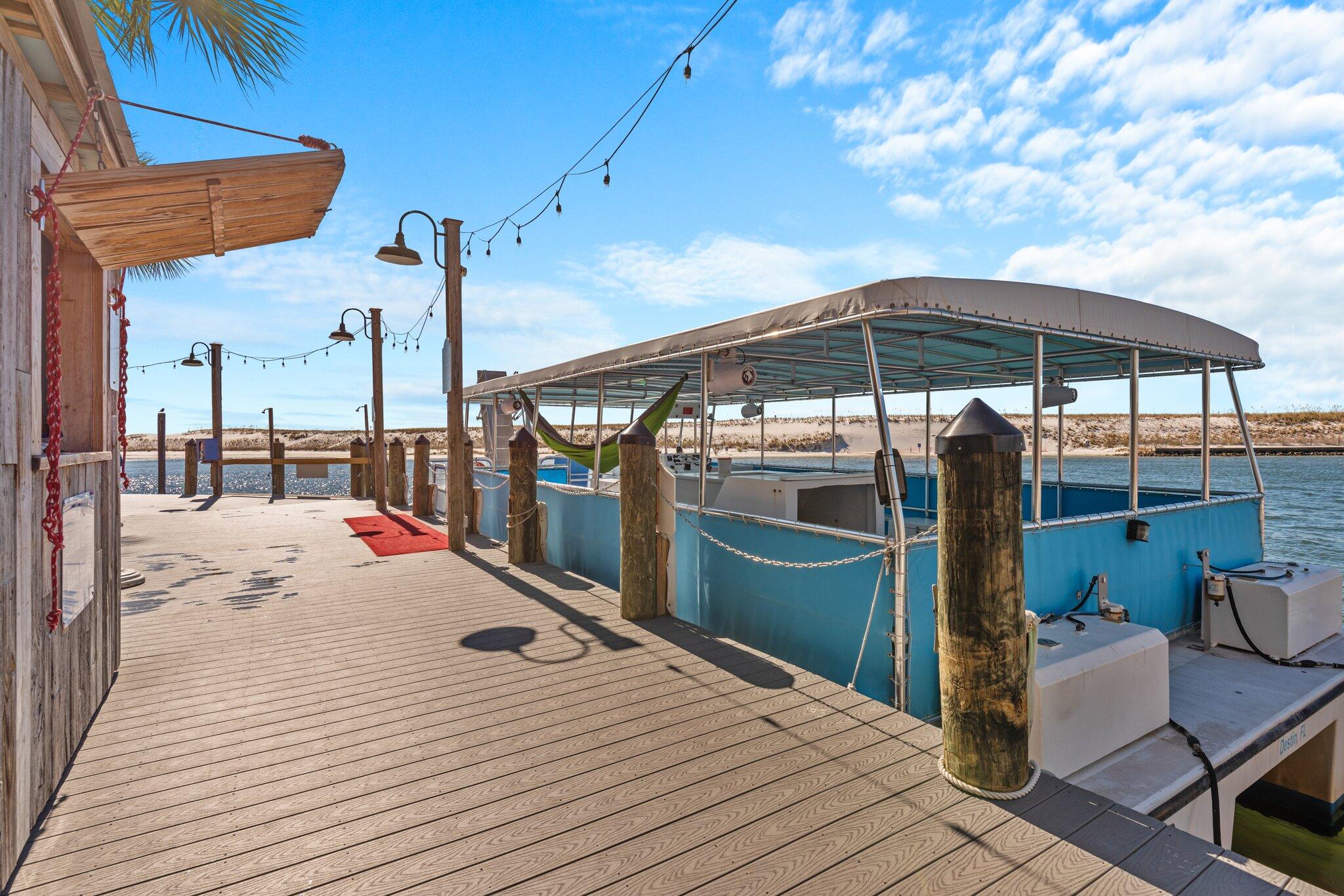 EMERALD GRANDE - Residential