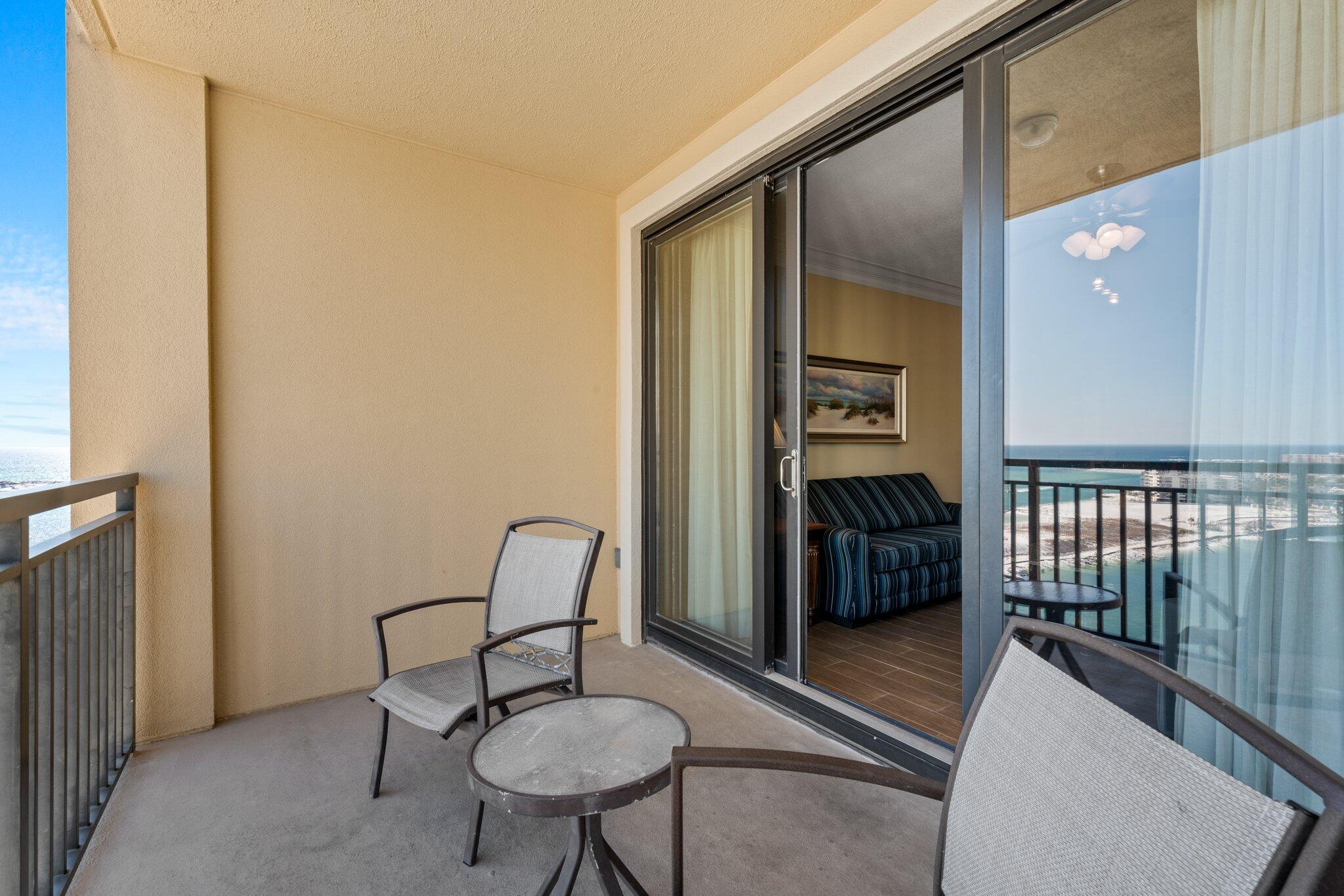 EMERALD GRANDE - Residential