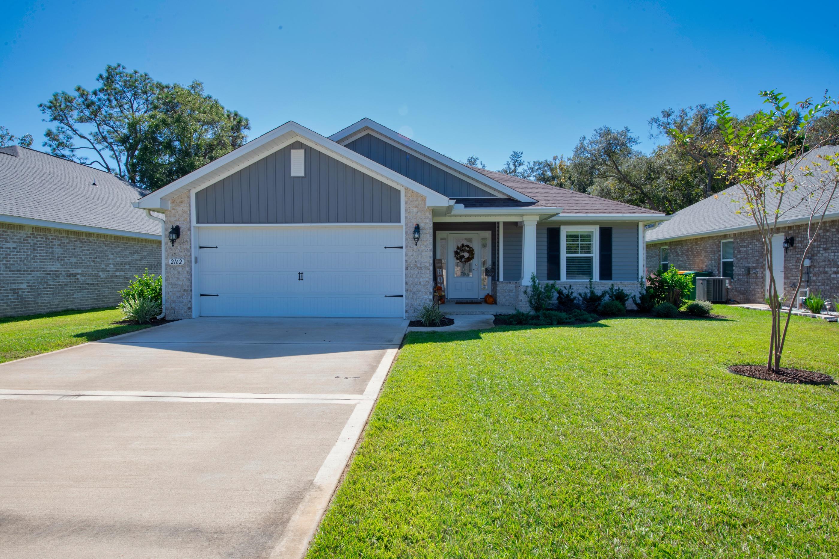 Beautiful home in Fort Walton Beach! Minutes from Eglin and Hurlburt! Step inside the beautifully modern home to find a dedicated entry way that opens up onto the living area and Kitchen. The kitchen features deep brown cabinets, Granite countertops, an island, breakfast bar and eat-in area. Across the kitchen is the formal dining room with a large window for plenty of natural light. The master bedroom has a trey ceiling with a ceiling fan. The master bath is where you'll find the walk-in closet, oversized shower and double vanity with a full-sized mirror. The other bedrooms offer plenty of space for the entire family. Spend your days relaxing in privacy on the screened in patio with a ceiling fan facing the fenced in back yard. Schedule your Showing today and let us welcome you home!!