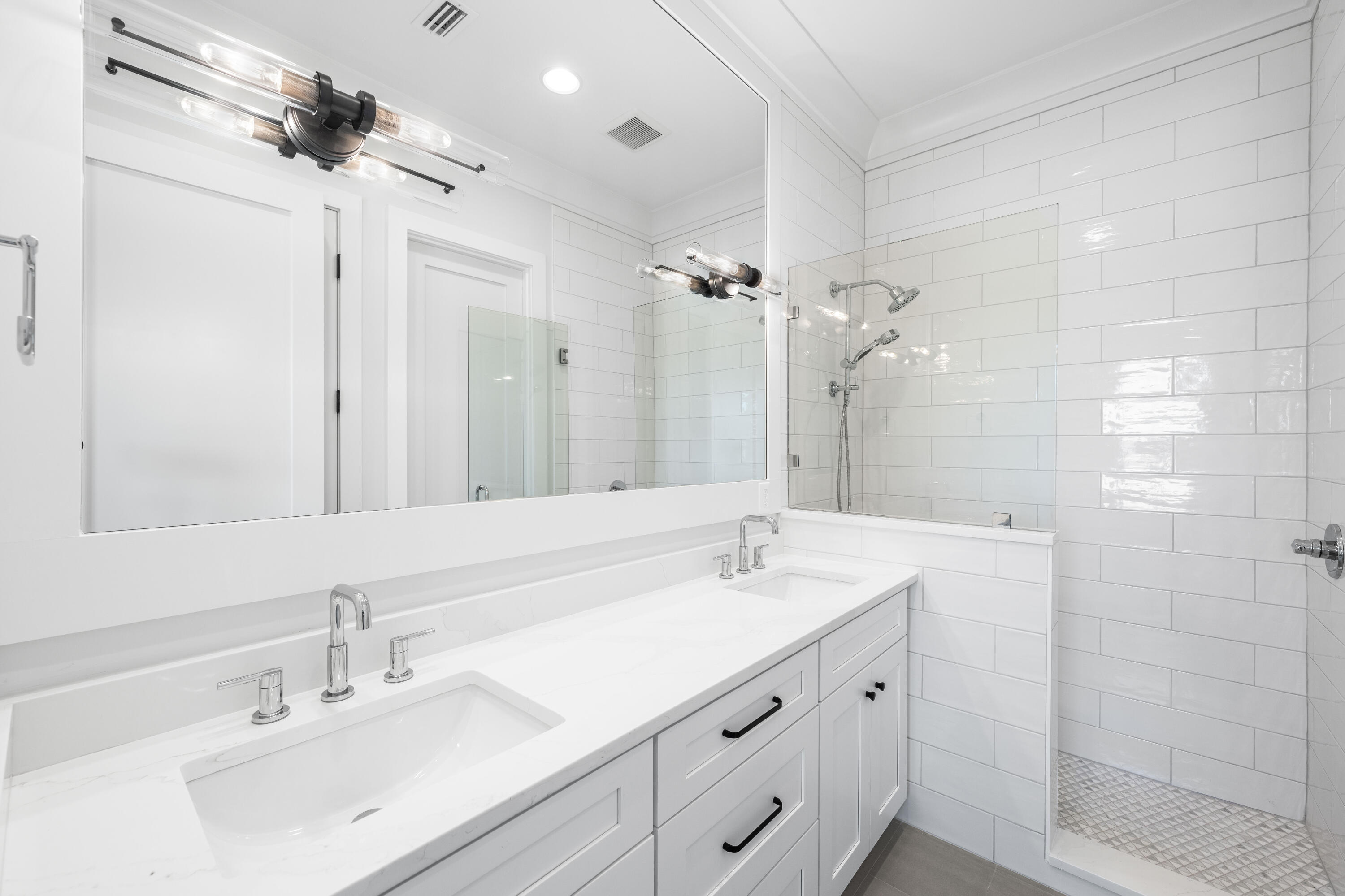 Century 393 - Residential Lease