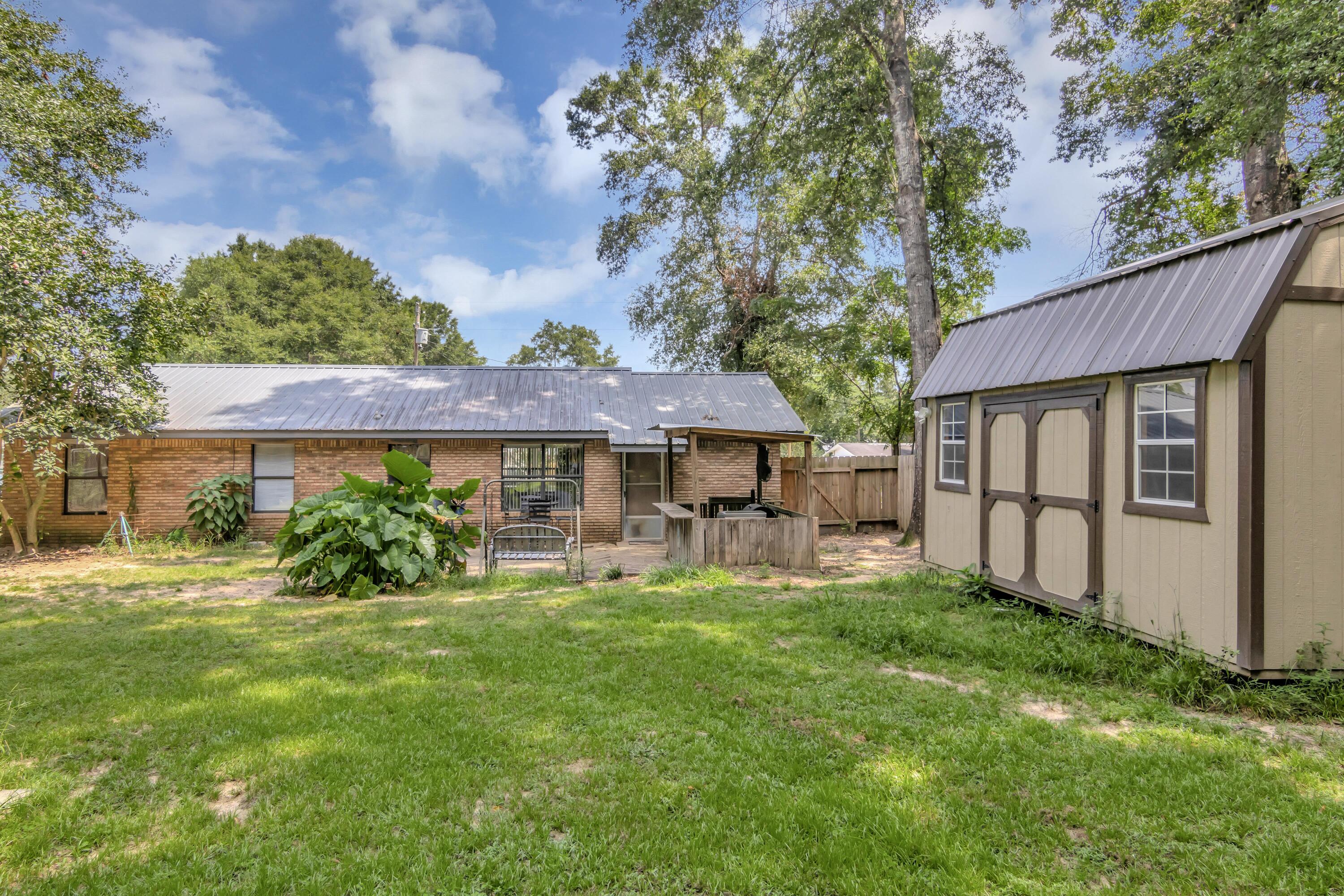 GARDEN CITY - Residential