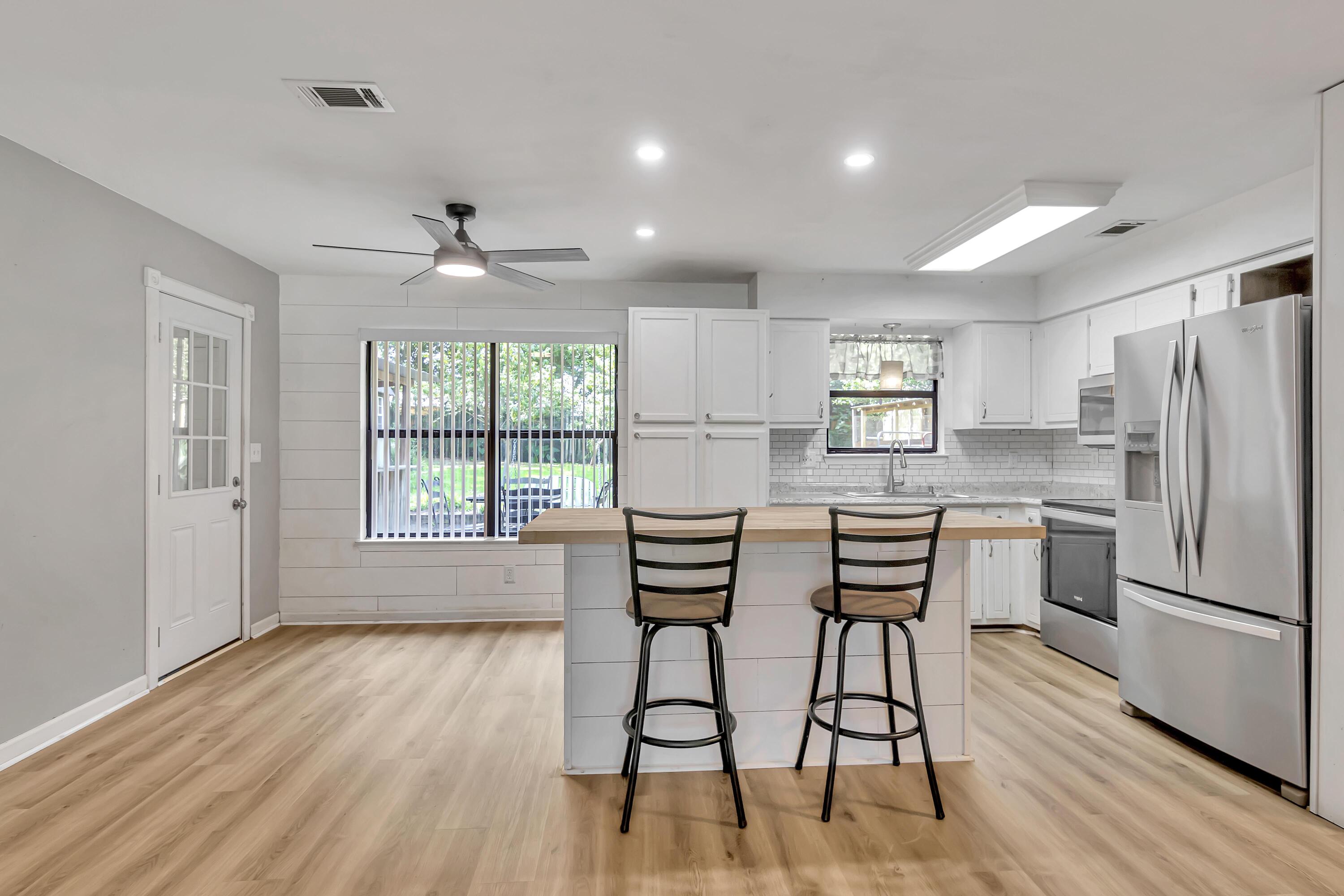 GARDEN CITY - Residential
