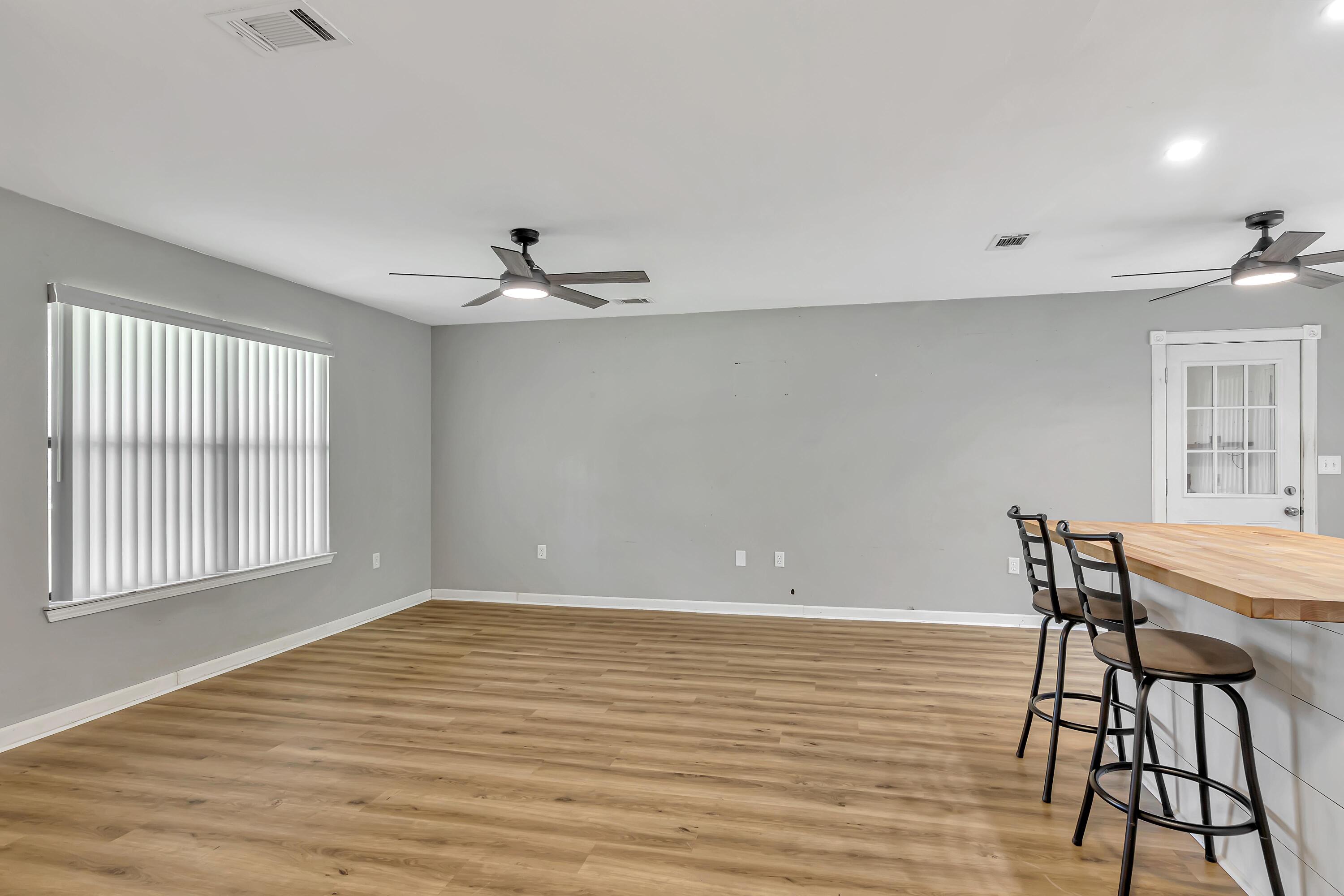 GARDEN CITY - Residential