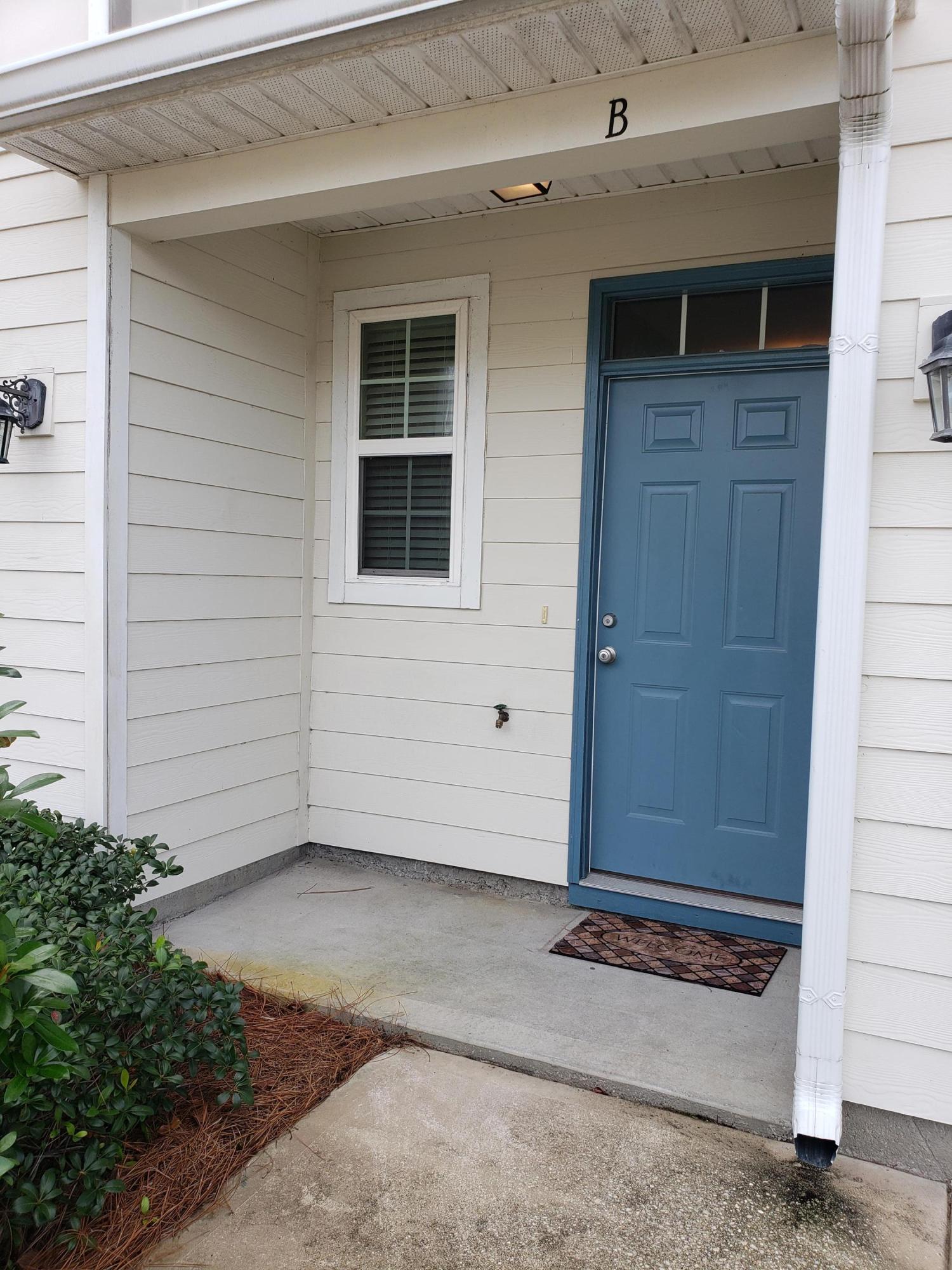 WATER OAKS T/H - Residential